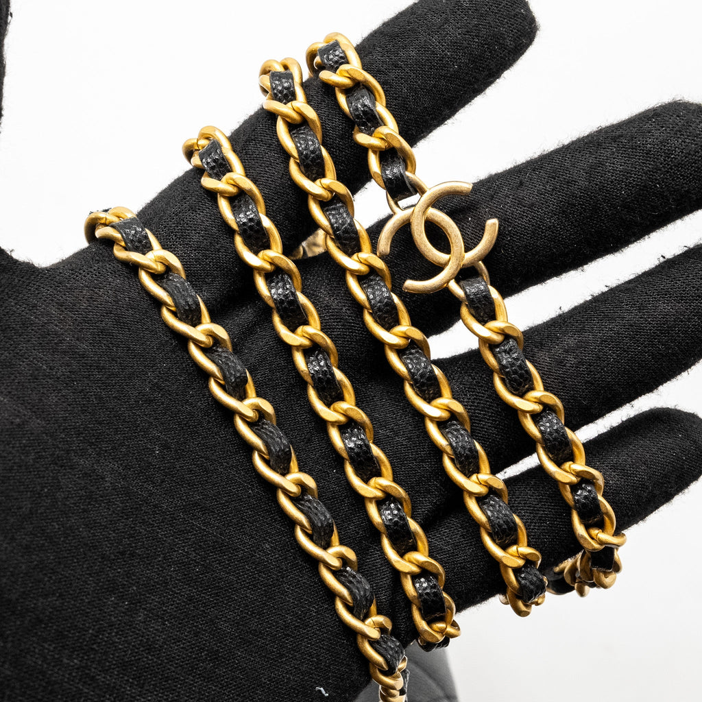 Chanel Camellia Wallet on chain Caviar Black  (Microchip)
