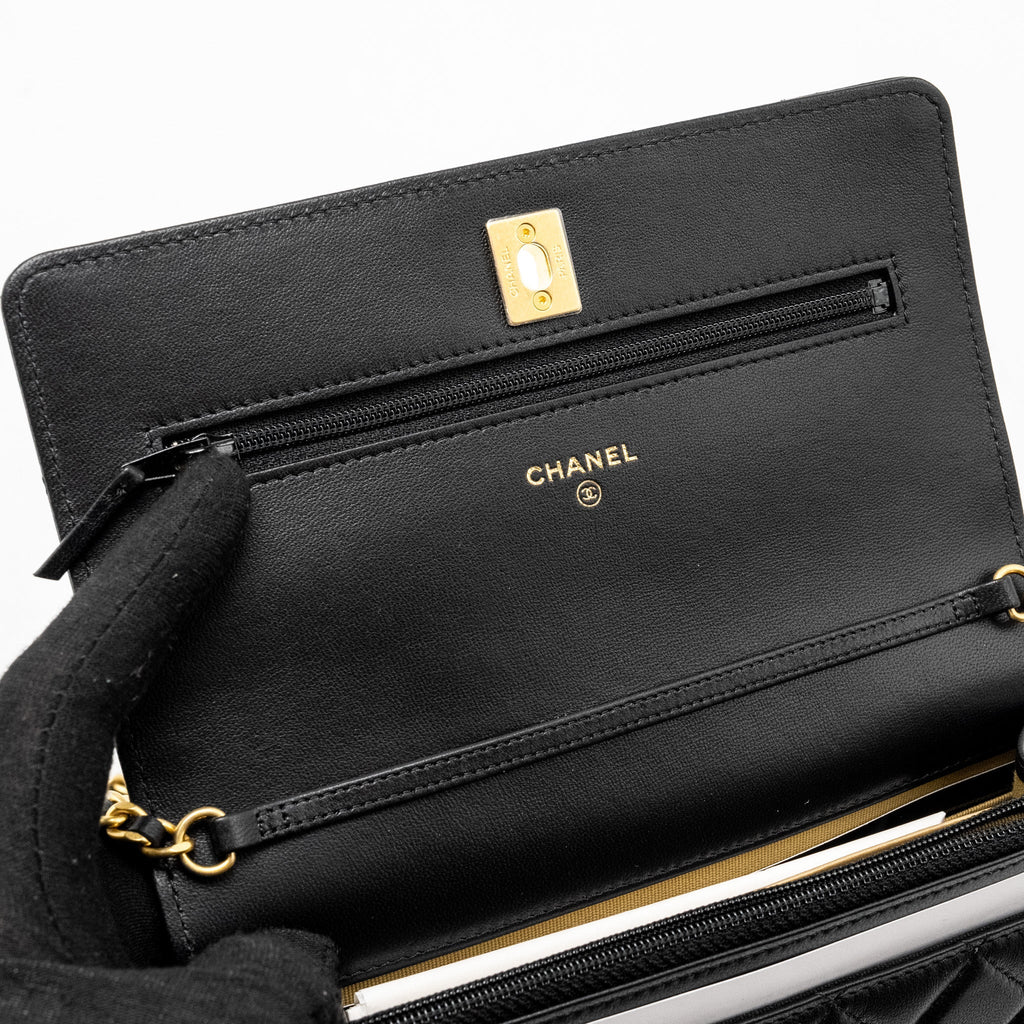 Chanel Pearl Crush Wallet On Chain Lambskin Black  (Microchip)