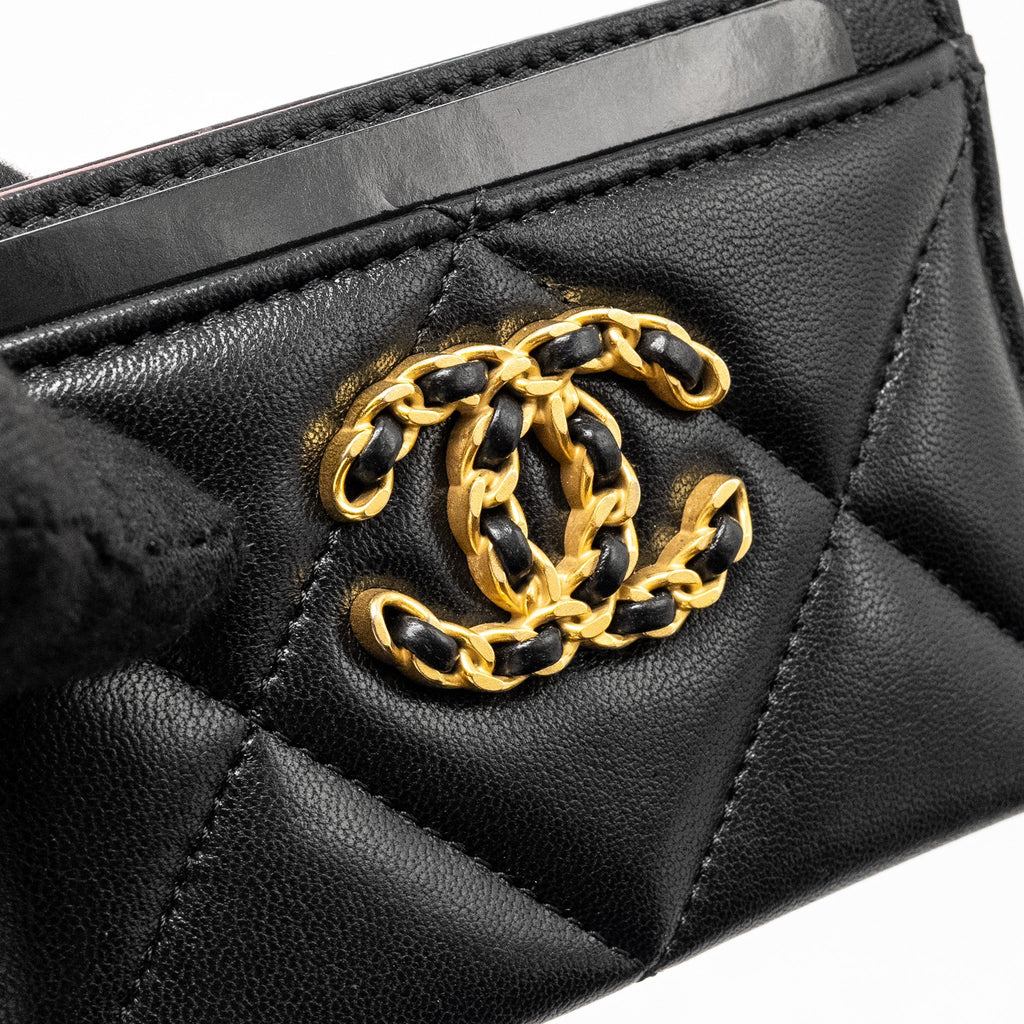 Chanel 19 Card Holder Lambskin Black  (Microchip)