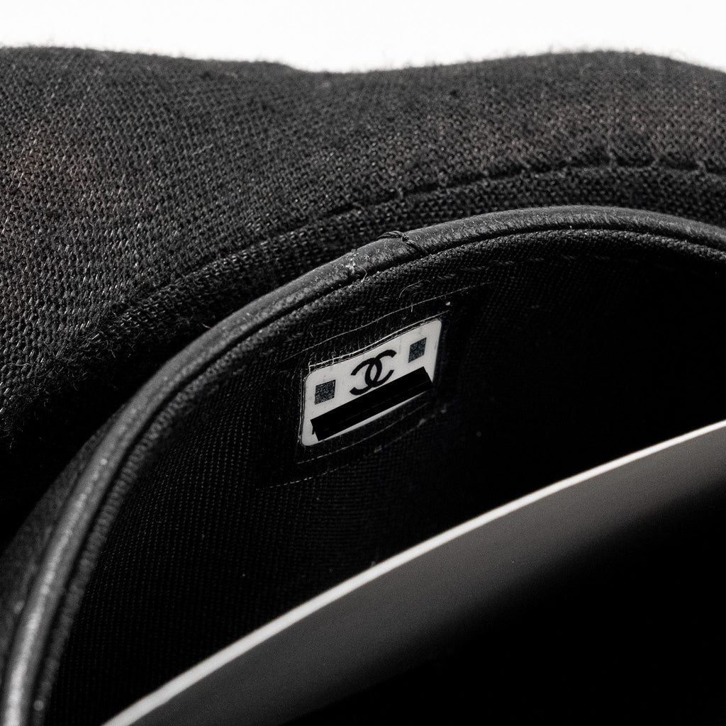 Chanel 19 Card Holder Lambskin Black  (Microchip)