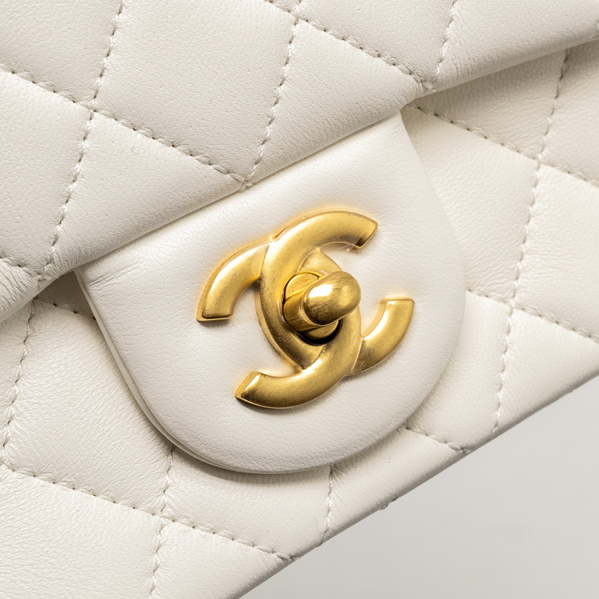 Chanel Pearl Crush Mini Square Lambskin White  (microchip)