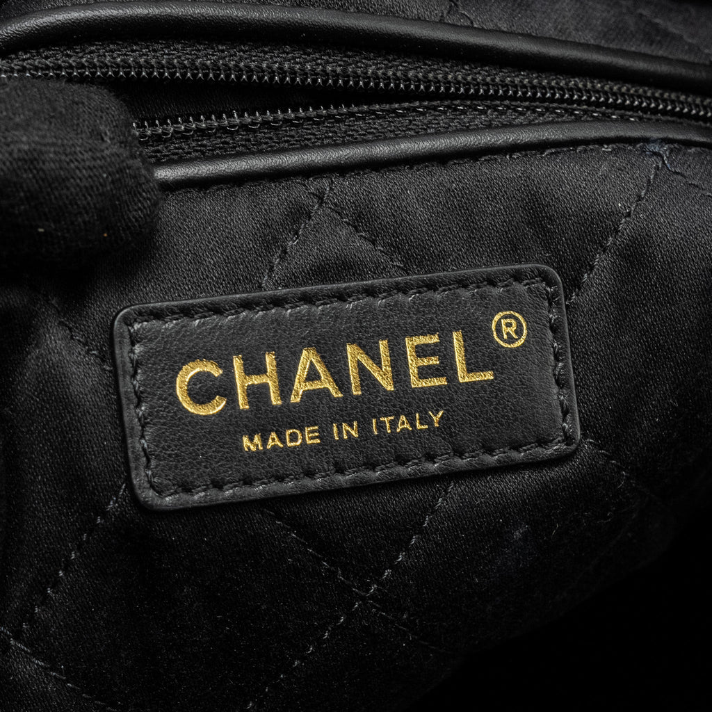 Chanel Small 22 Bag Shiny Calfskin Black  (Microchip)