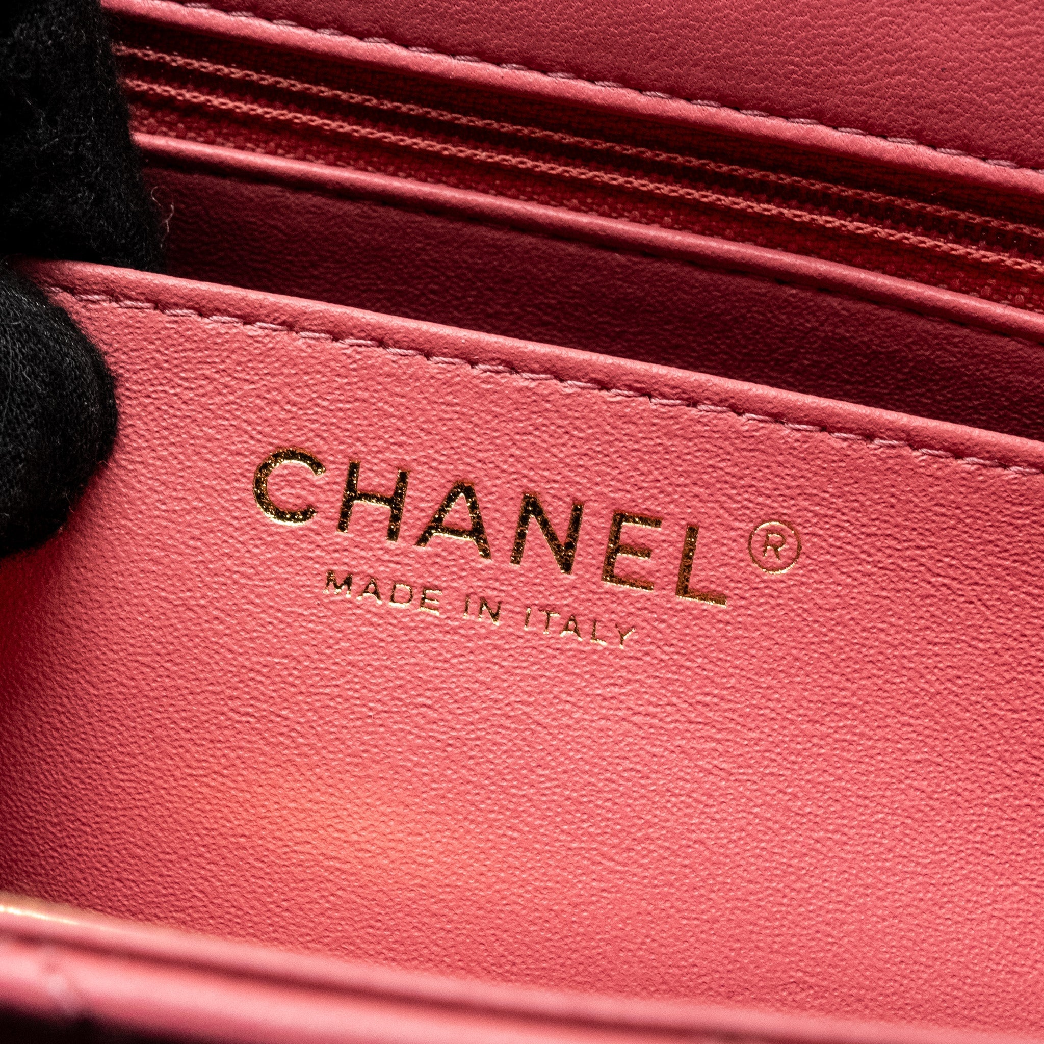 Chanel Mini Square Flap Bag Lambskin PInk L (Microchip)