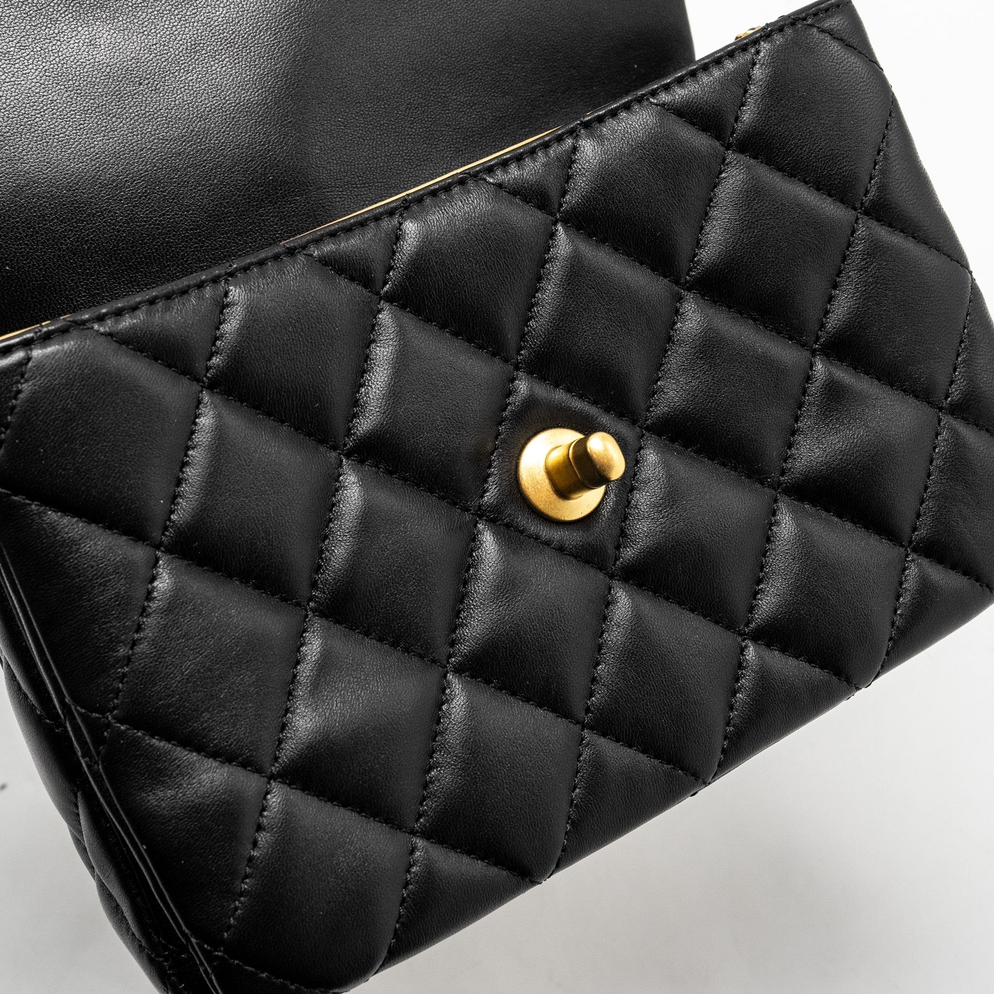 Chanel 22A Button on chain Flap Bag Lambskin Black  (Microchip)