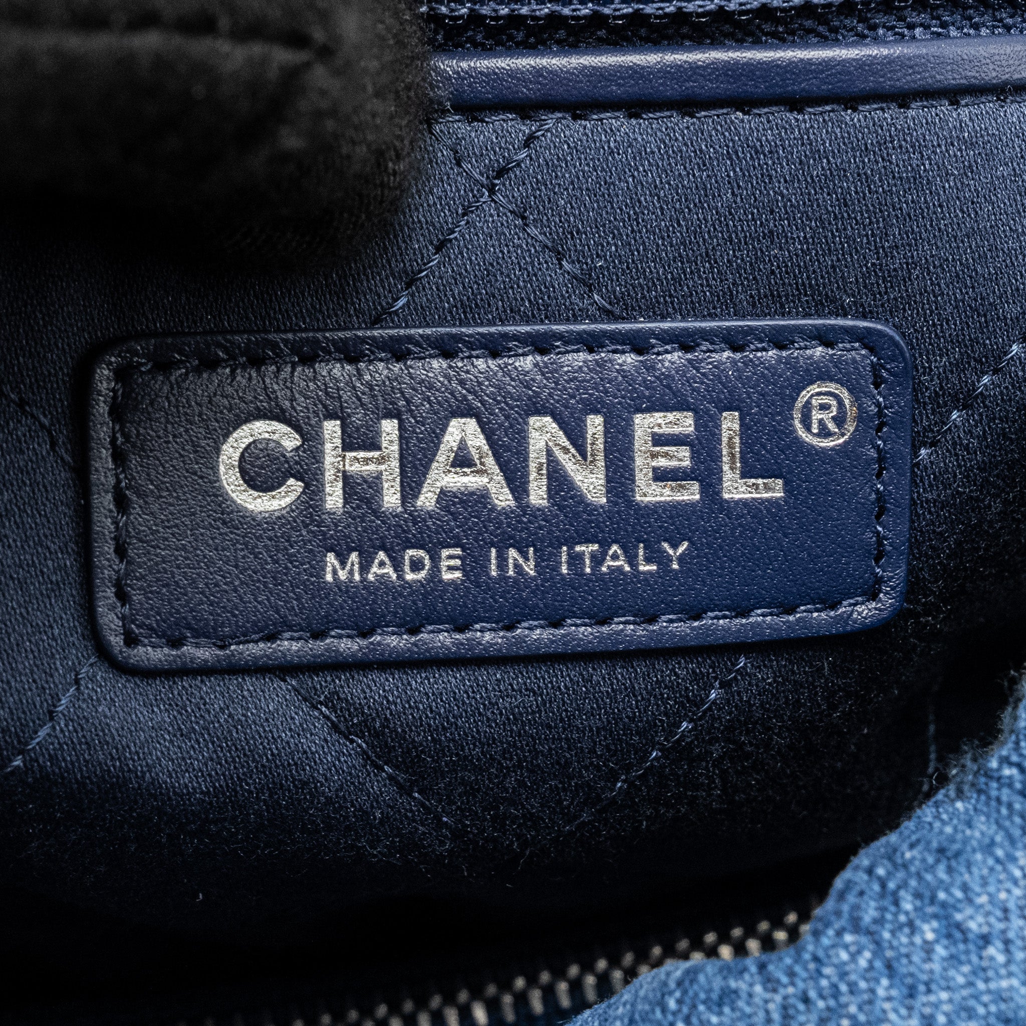 Chanel Small 22 Bag Denim Blue/White  (Microchip)