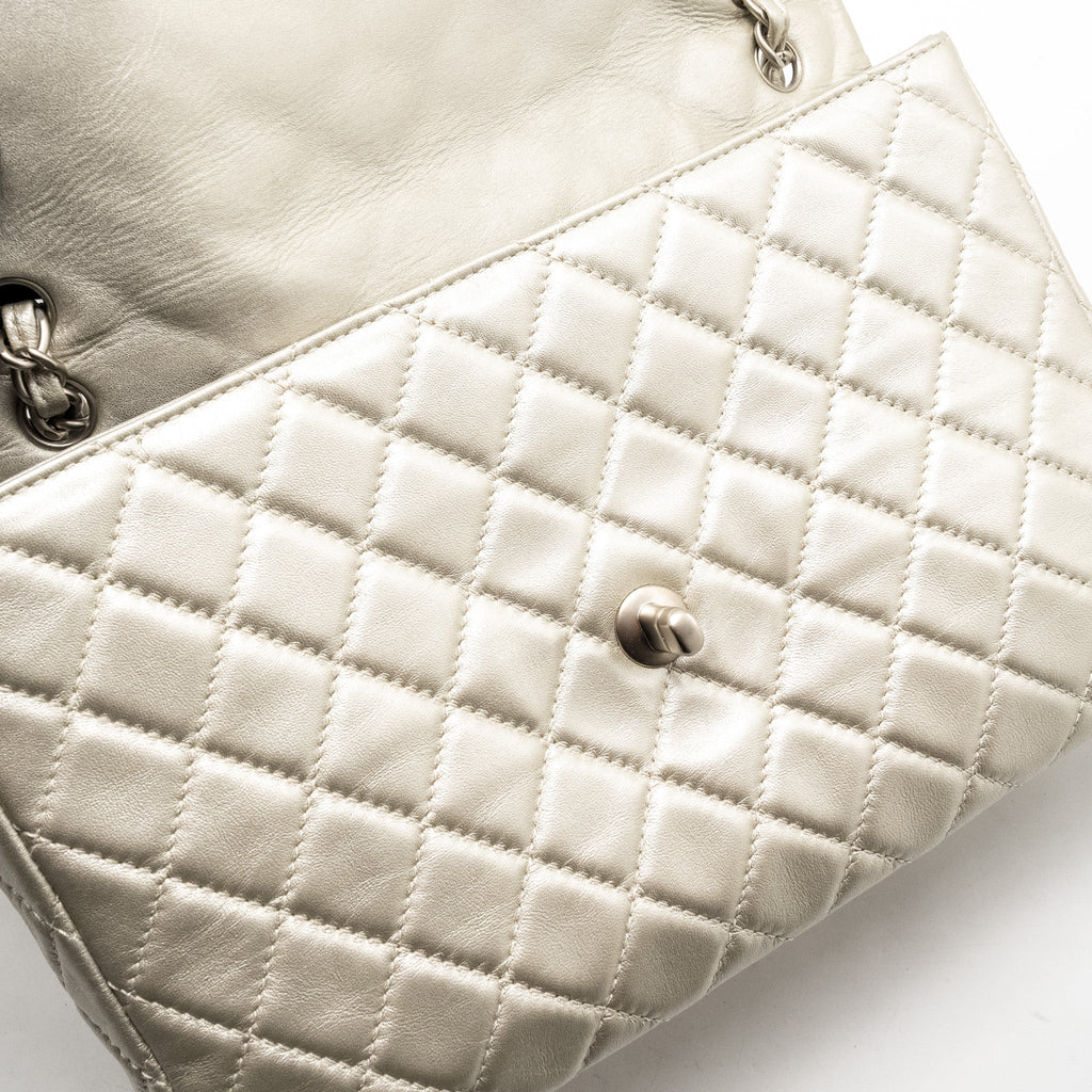 Chanel Classic Quilted Flap Bag Lambskin Metallic Pale Gold