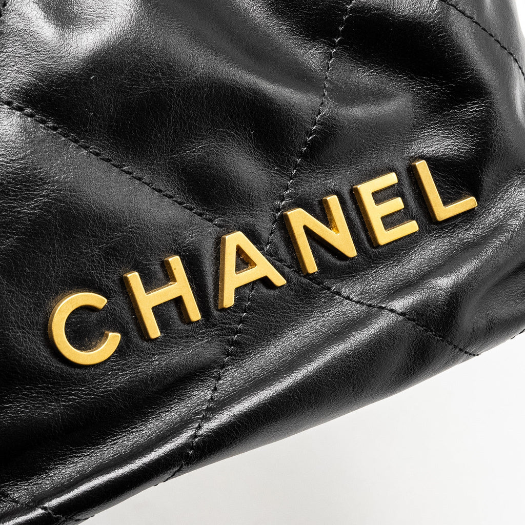Chanel Mini 22 Bag Calfskin Black  (Microchip)