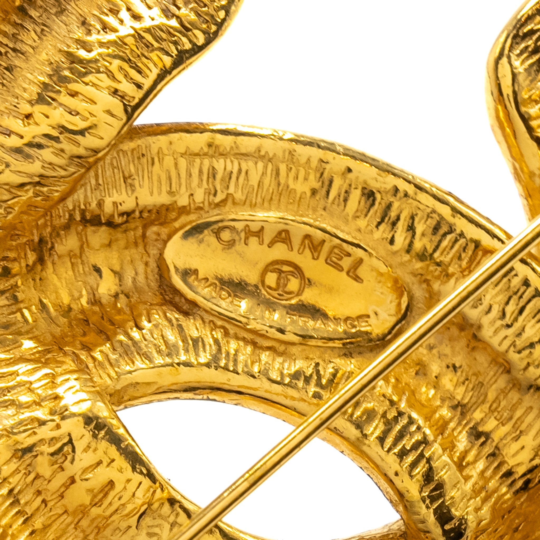 Chanel Vintage quilted CC logo Brooch Large model GOld TOne