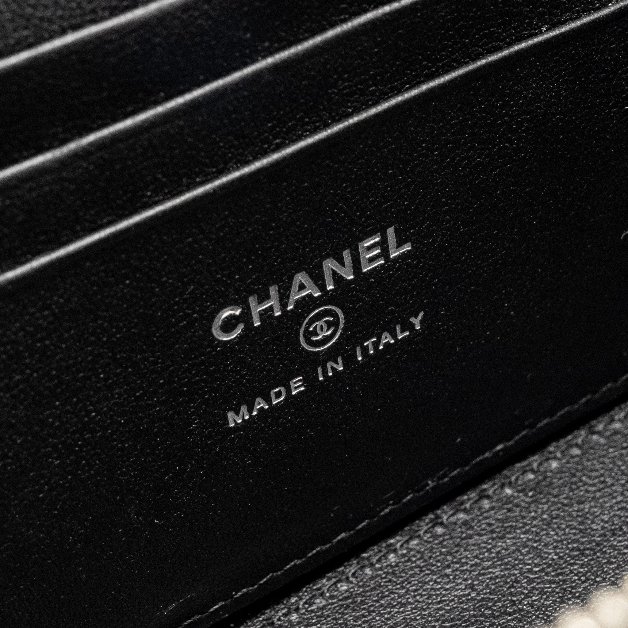 Chanel Top Handle Long Vanity Case Lambskin BLACK  (Microchip)