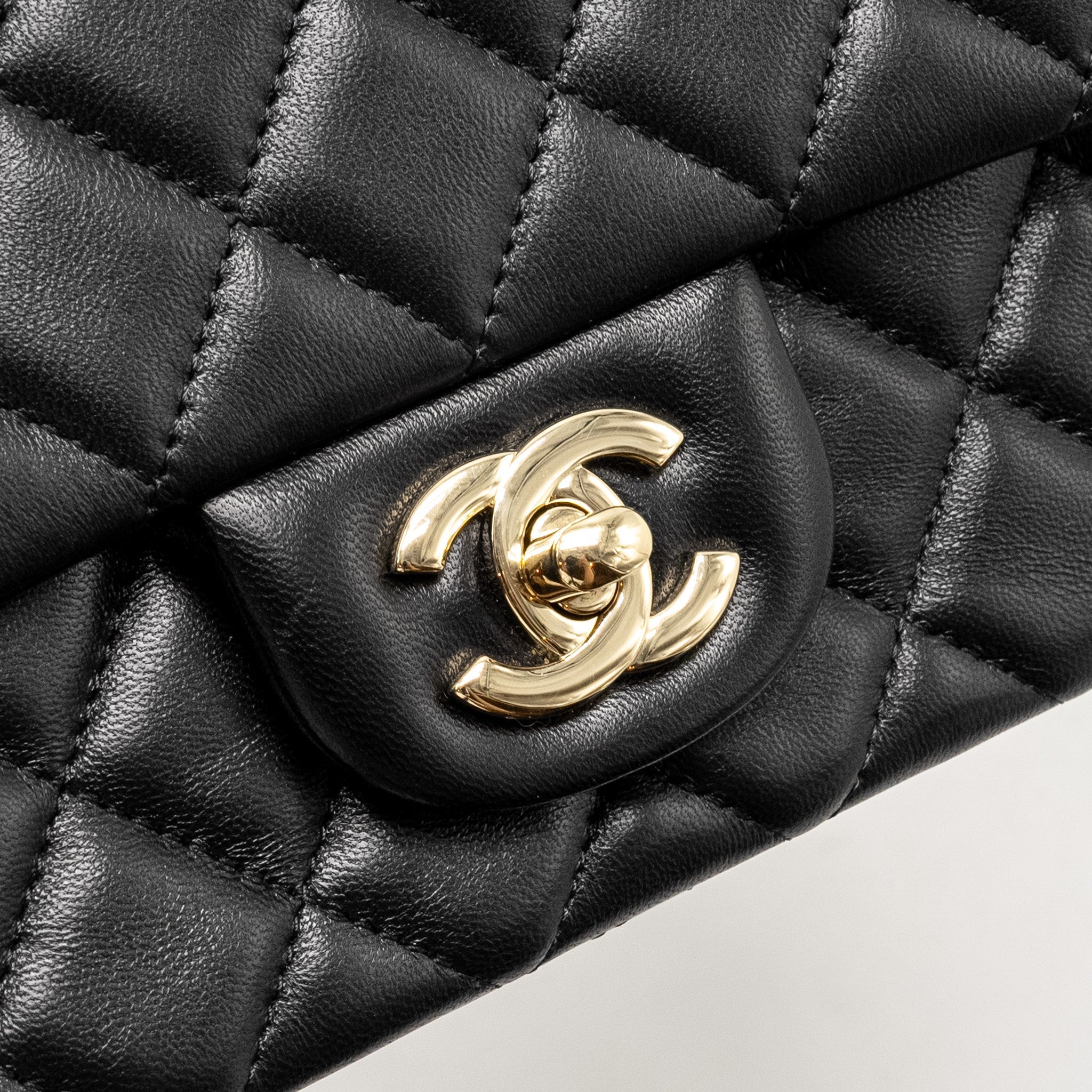 Chanel Mini Rectangular Flap Bag Lambskin Black L (Microchip)