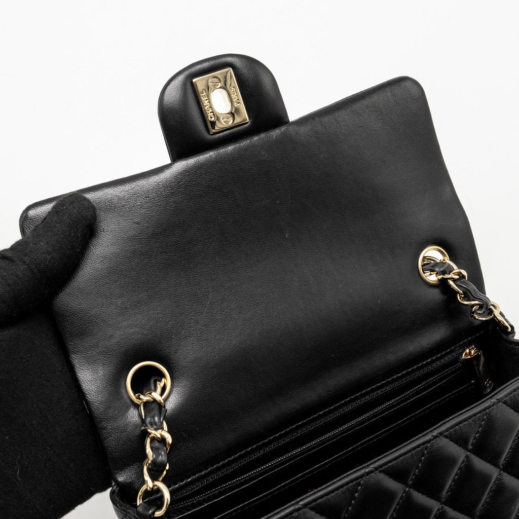 Chanel Mini Rectangular Flap Bag Lambskin Black L (Microchip)