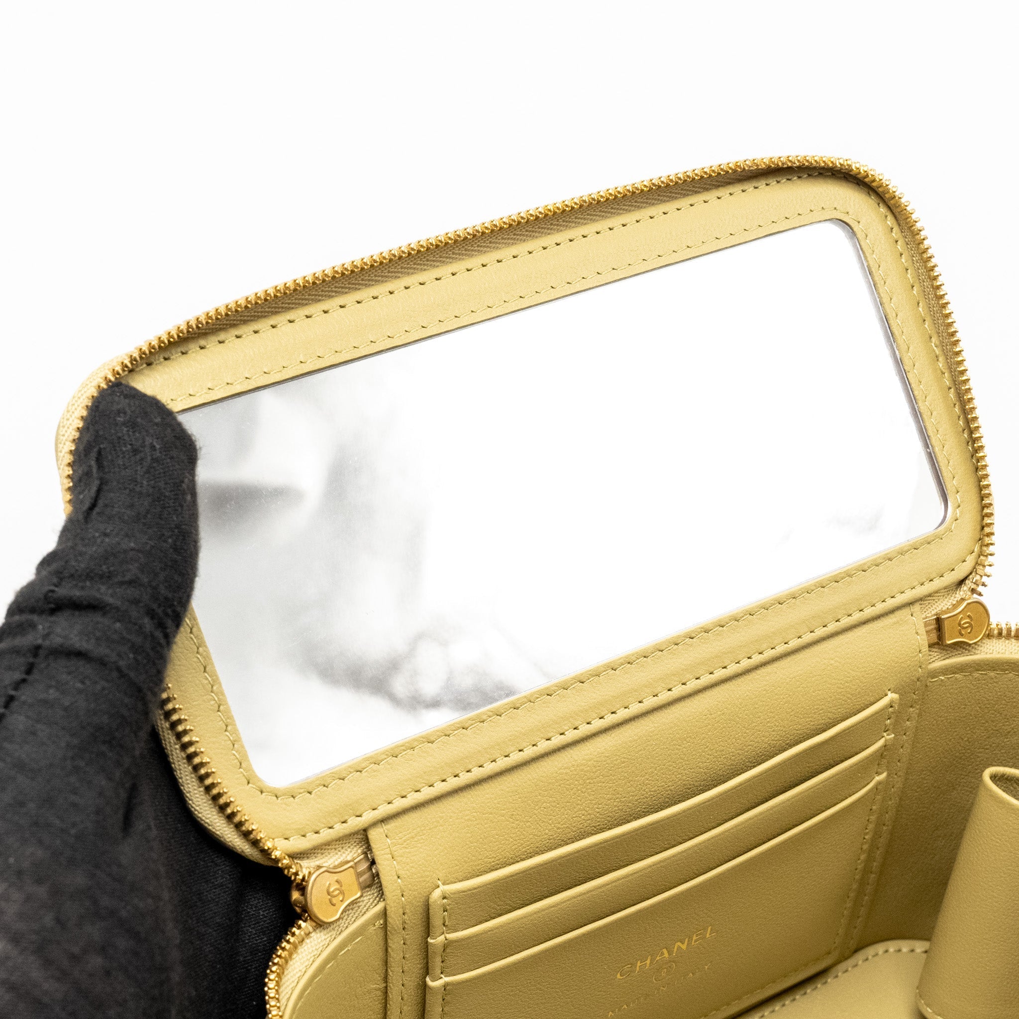 Chanel Coco Letter Long Vanity With Chain Lambskin Green  (Microchip)
