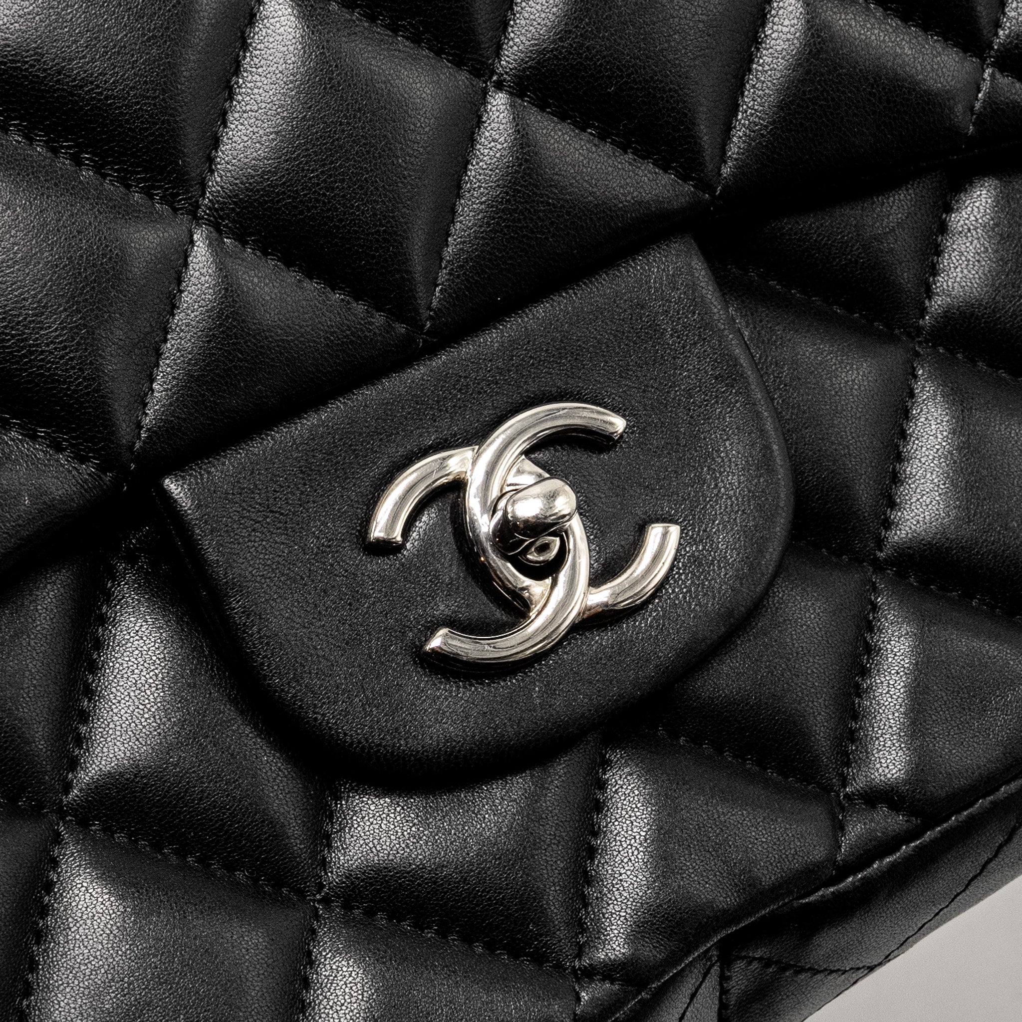 Chanel Classic single Flap Bag Lambskin Black