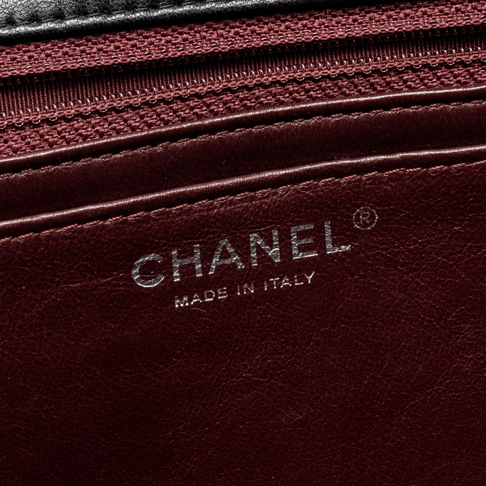 Chanel Classic single Flap Bag Lambskin Black