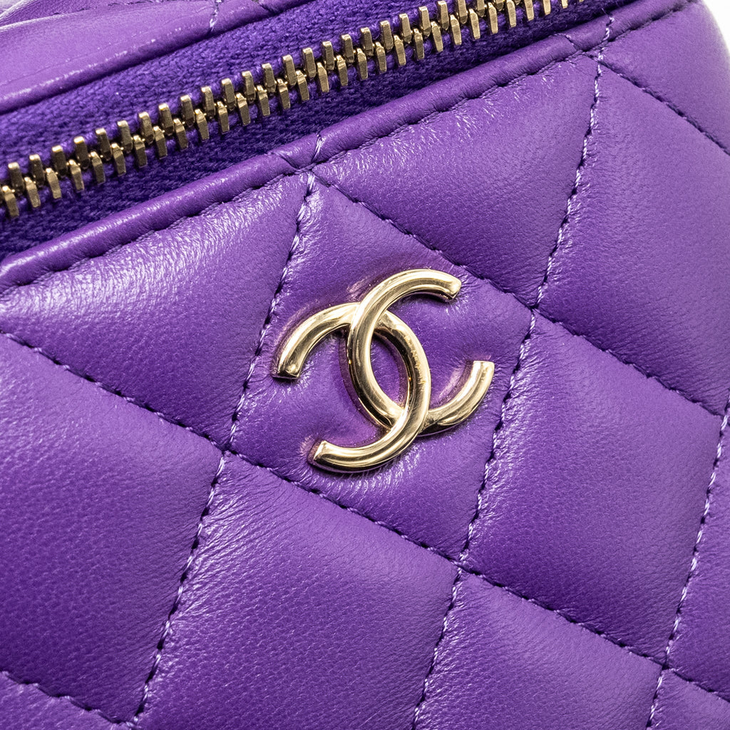 Chanel 22A Mini Vanity Case Lambskin Purple L (Microchip)