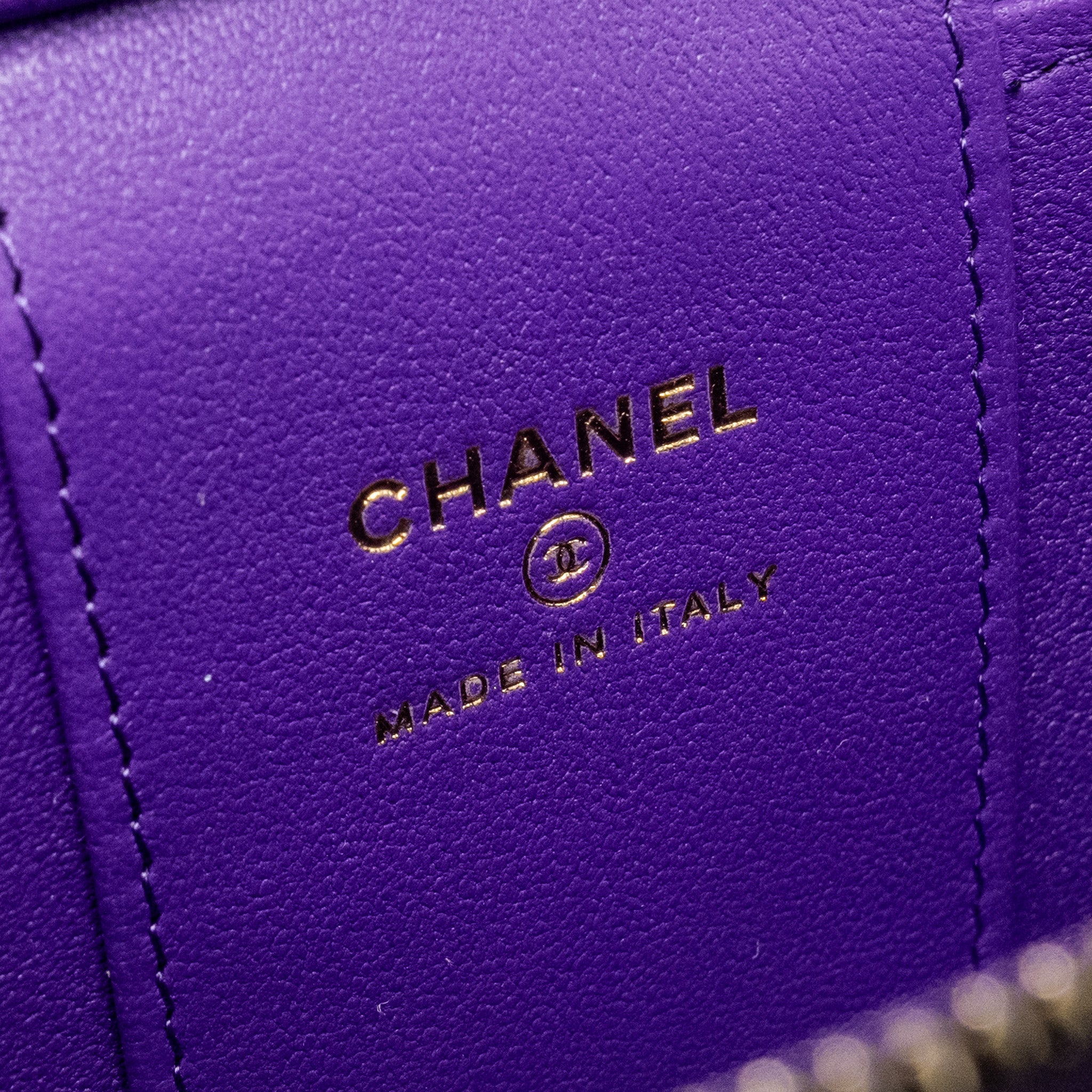 Chanel 22A Mini Vanity Case Lambskin Purple L (Microchip)