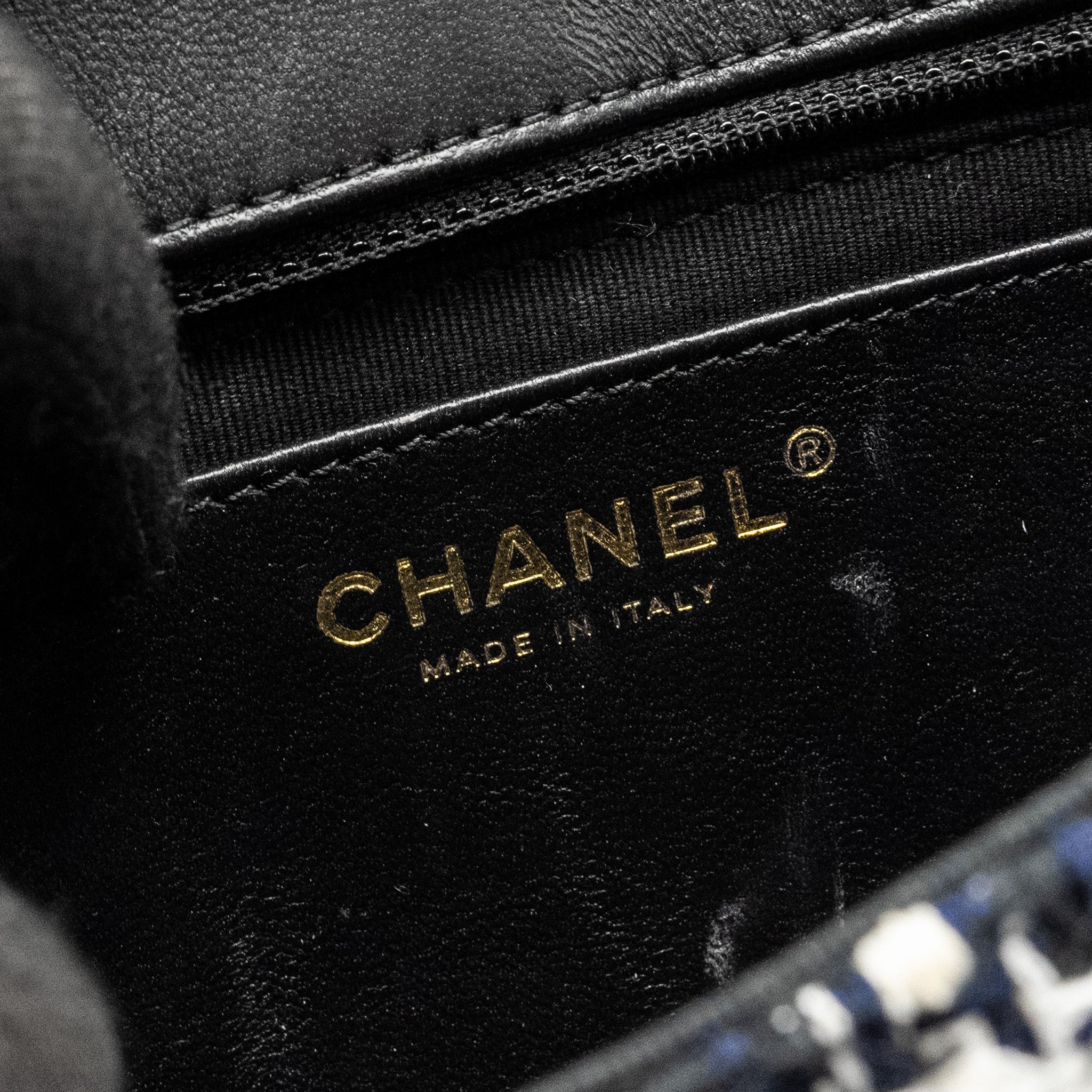 Chanel Mini Flap Bag with Detailed Chain Tweed Black/White L (Microchip)