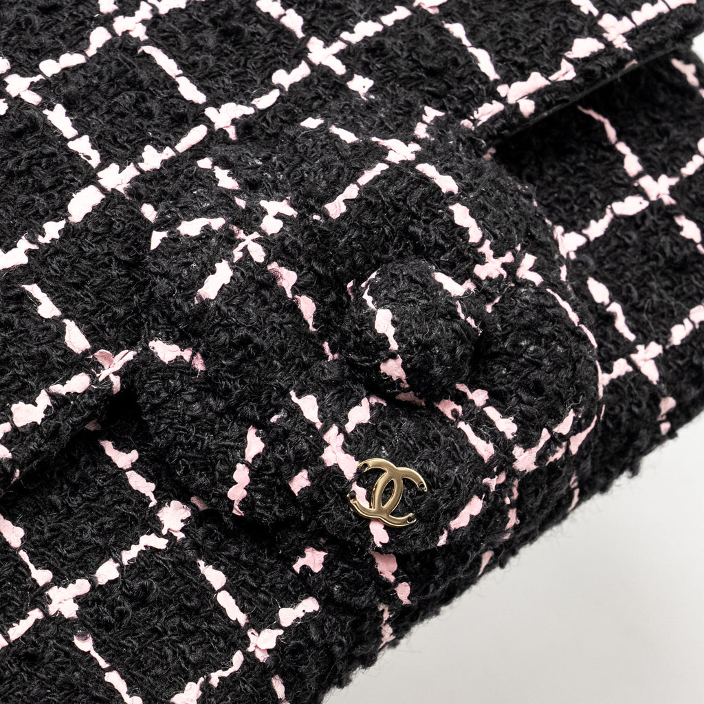 Chanel 23K Flower Bomb Mini Rectangular Flap Bag Tweed Black / Pink L (Microchip)