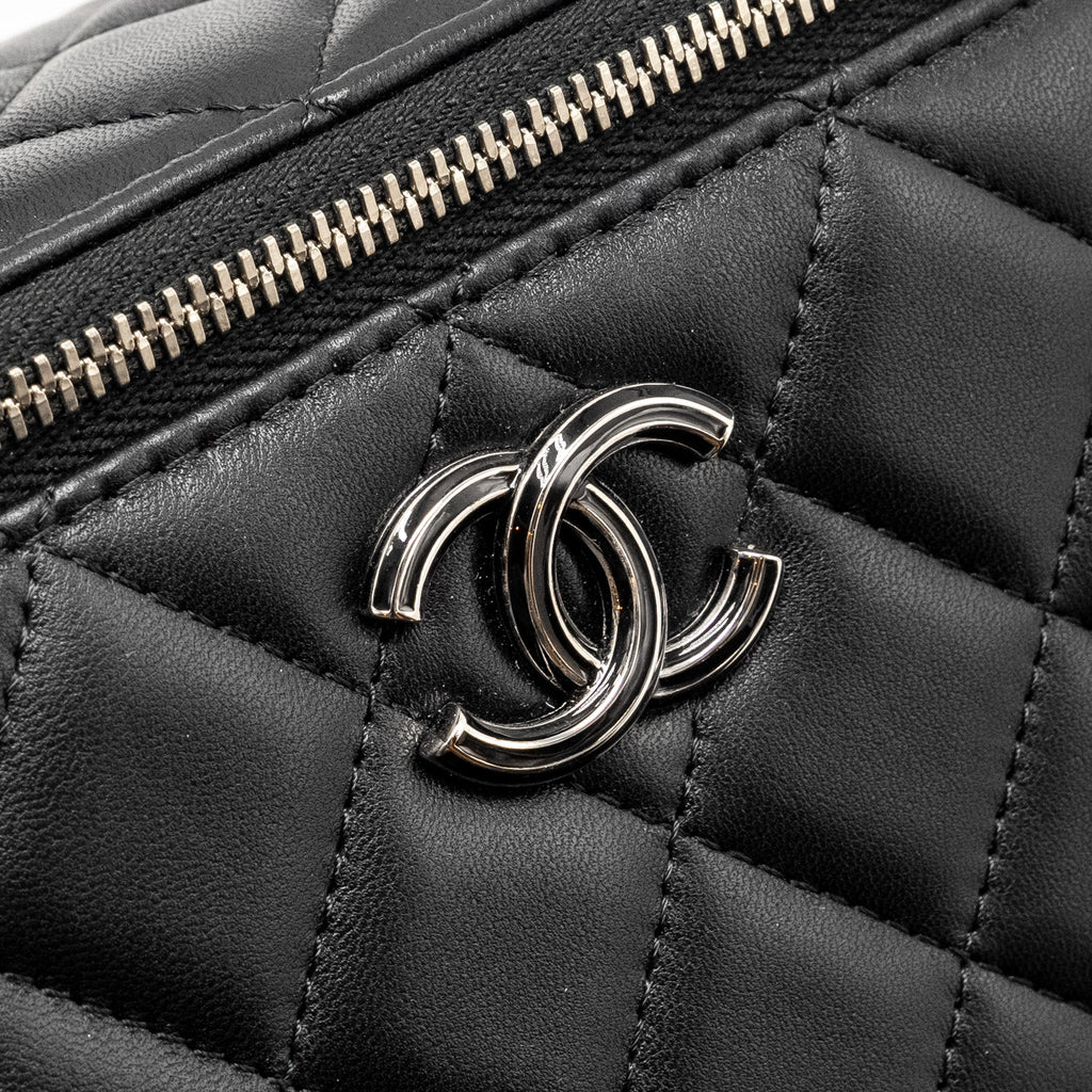 Chanel Top Handle Long Vanity Case Lambskin Black  (Microchip)