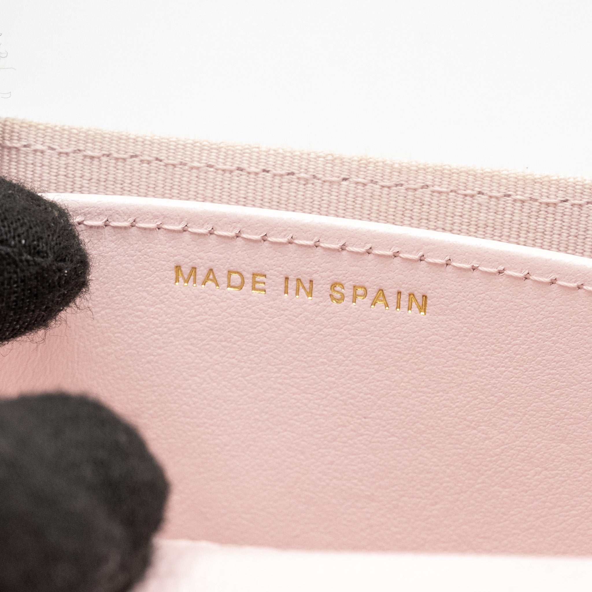 Chanel Mini Card Holder with Chain Caviar Pink