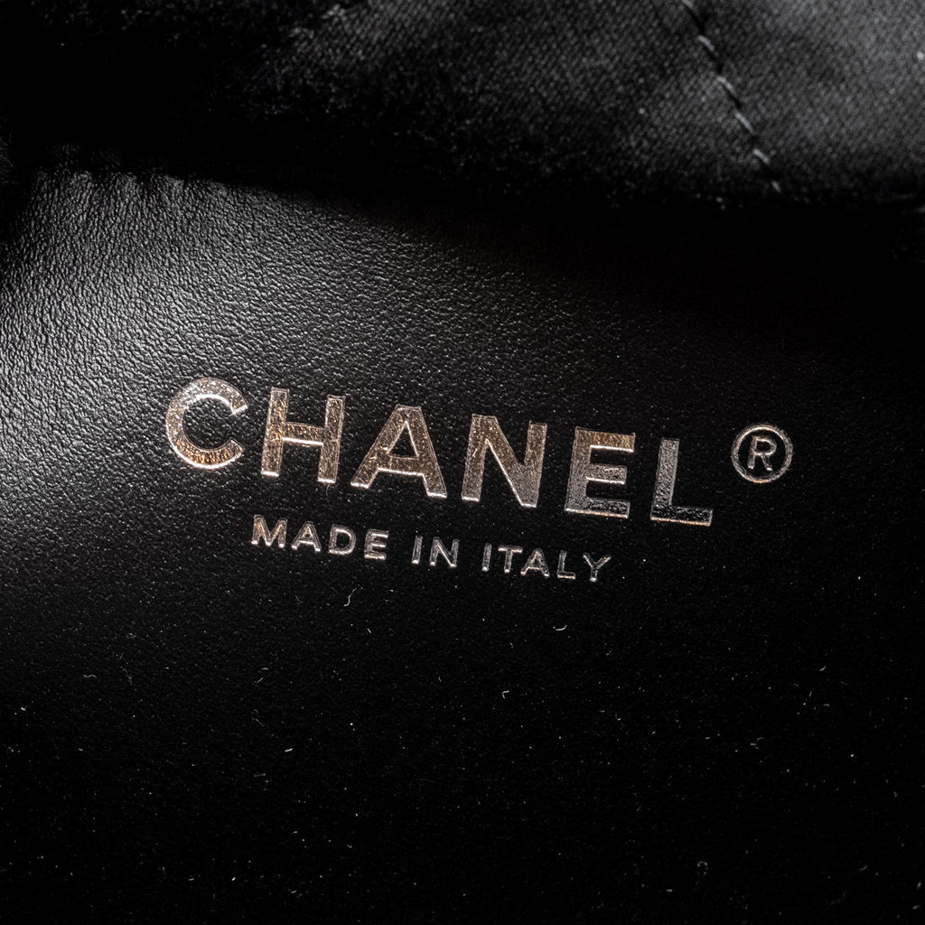 Chanel Mini 22 Bag Calfskin So Black (Microchip)