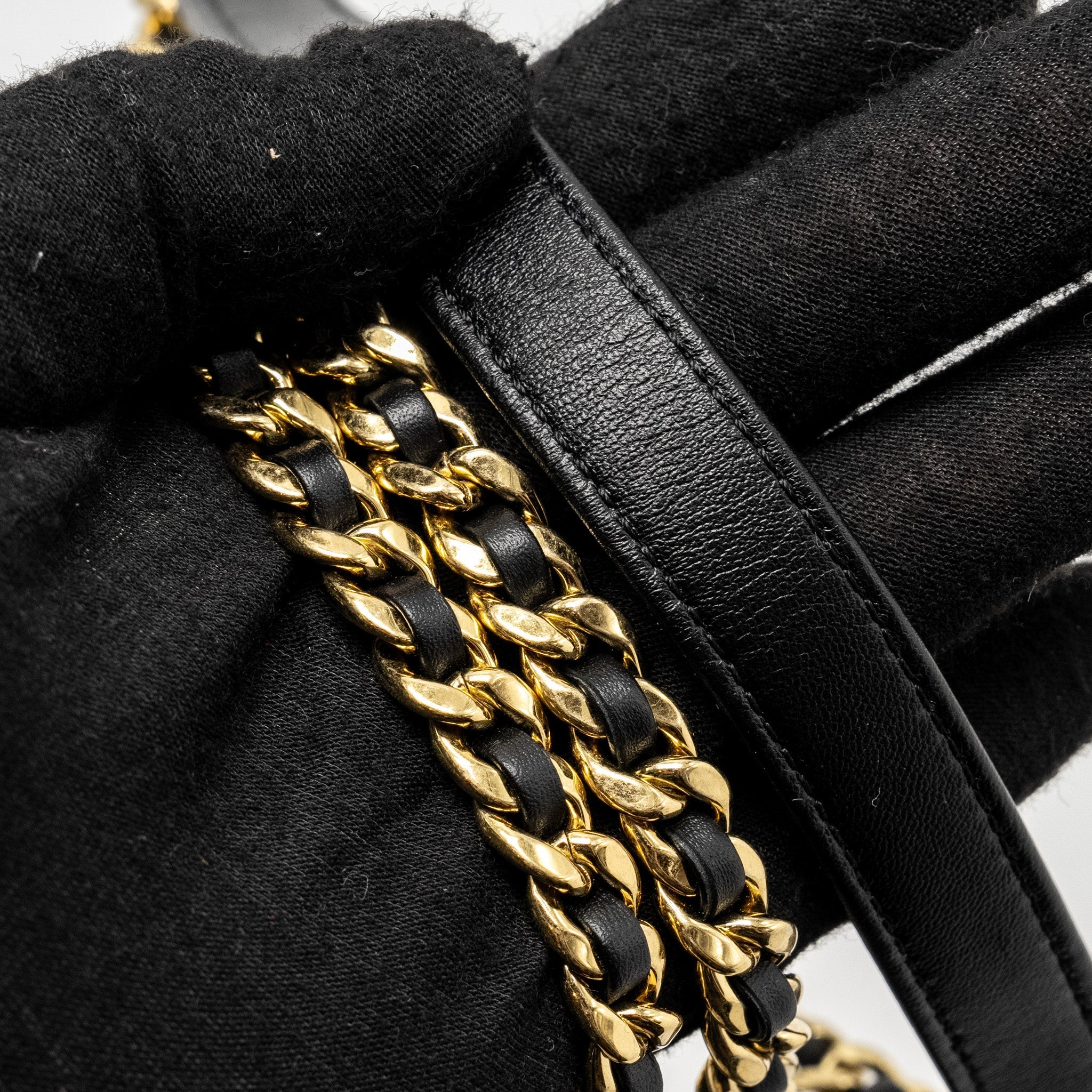 Chanel 22B Mini FlapBag Lambskin Black  (Microchip)