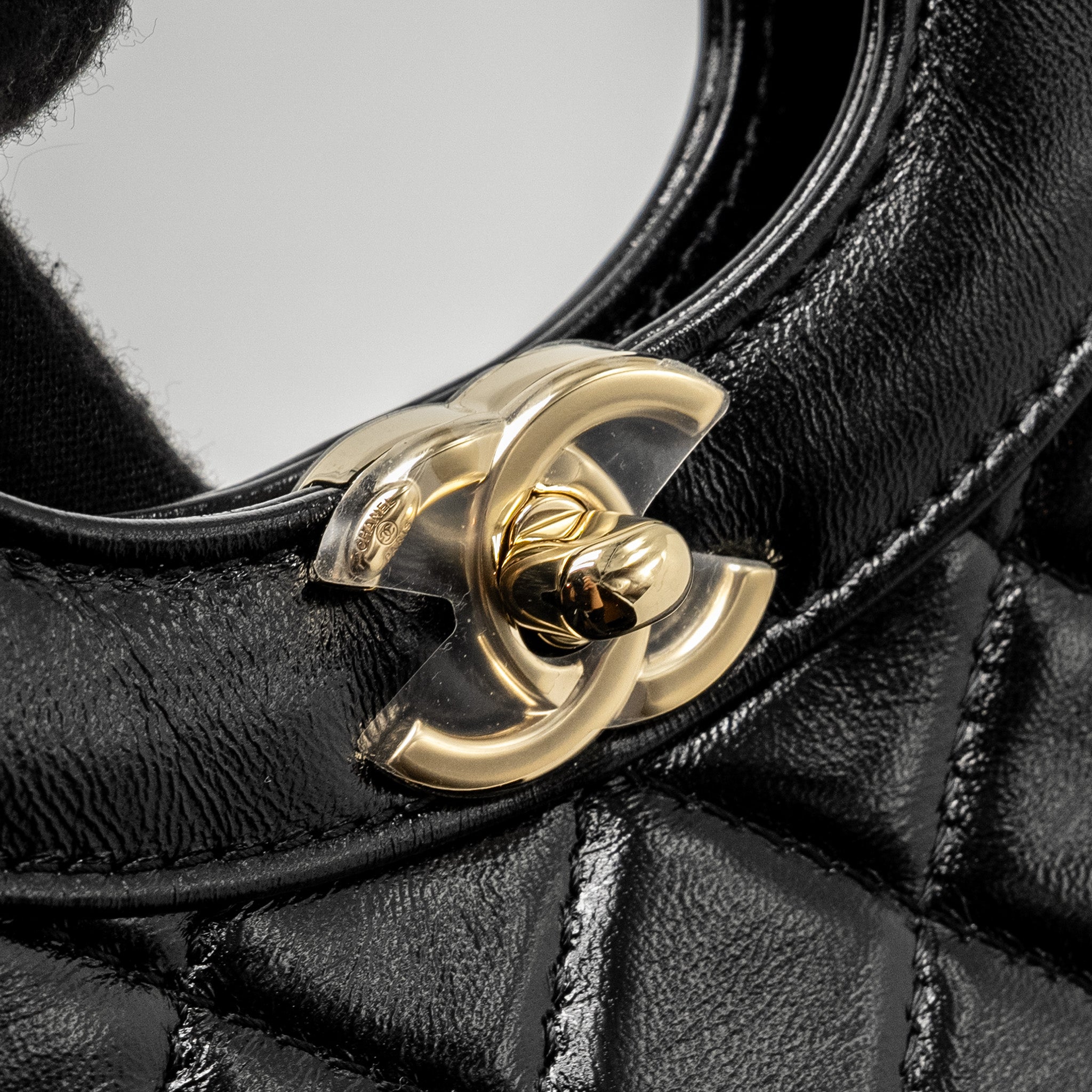 Chanel Mini 31 Bag Shiny Lambskin Black L (Microchip)
