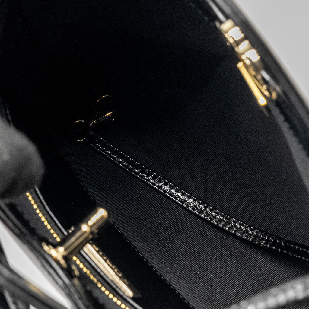 Chanel Mini 31 Bag Shiny Lambskin Black L (Microchip)