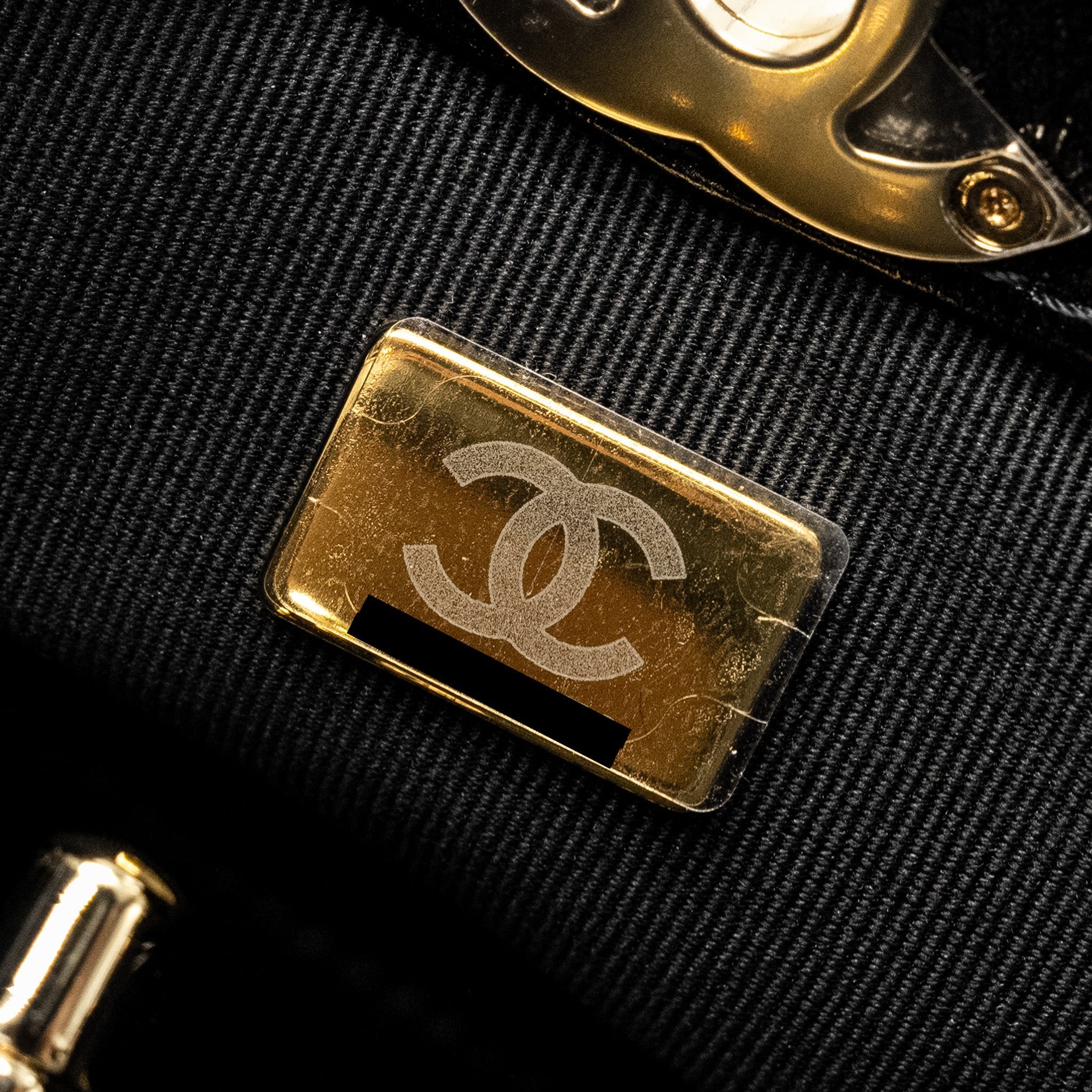 Chanel Mini 31 Bag Shiny Lambskin Black L (Microchip)