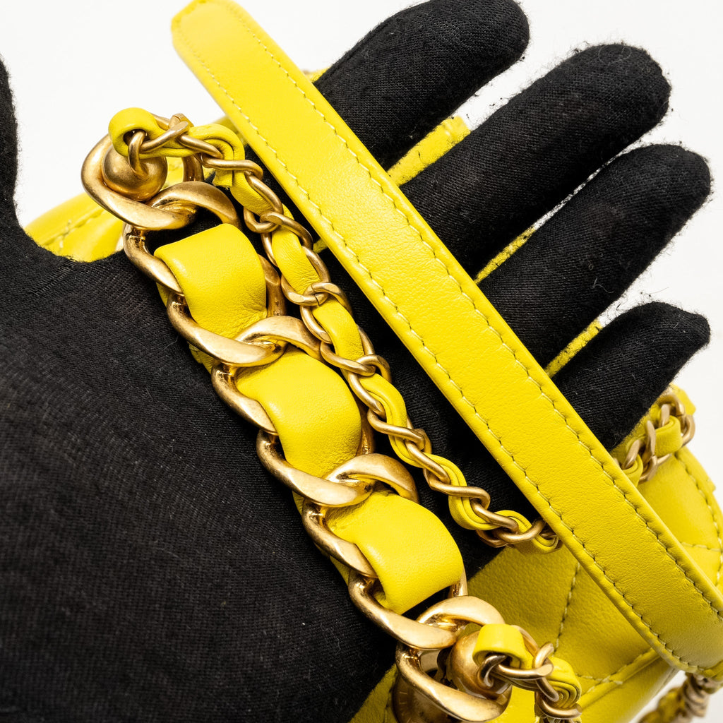 Chanel CC Vanity Case Bag Calfskin Yellow  (Microchip)