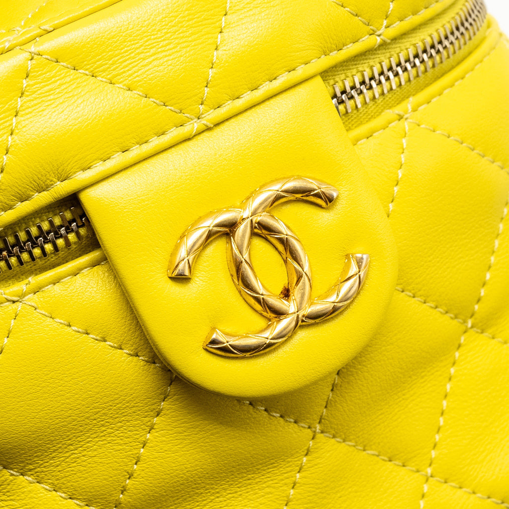 Chanel CC Vanity Case Bag Calfskin Yellow  (Microchip)