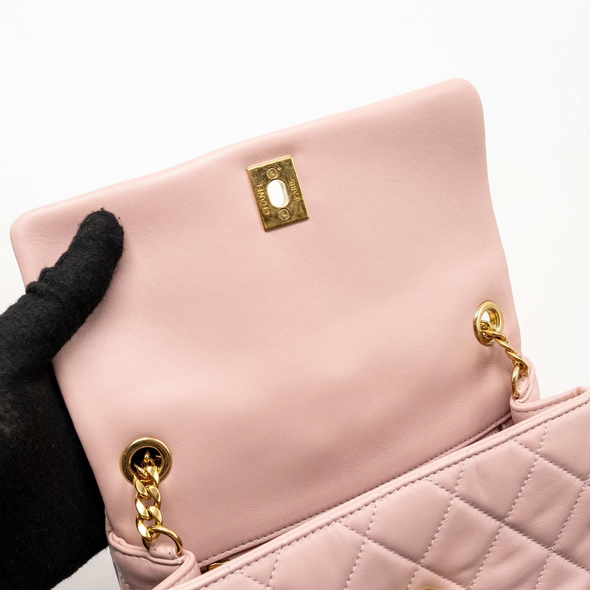 Chanel 22b Flap Bag with Gem Chain Lambskin Dust Pink  (microchip)