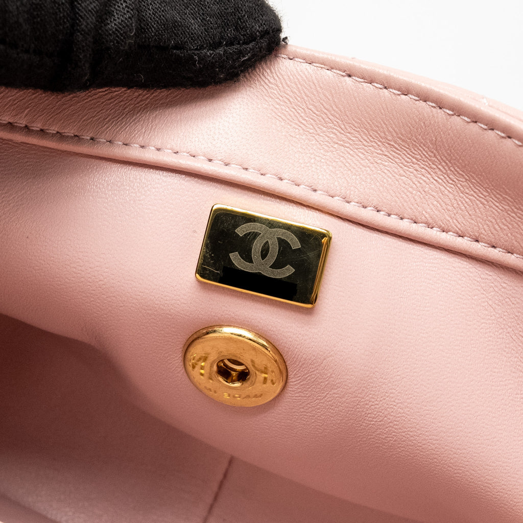 Chanel 22b Flap Bag with Gem Chain Lambskin Dust Pink  (microchip)