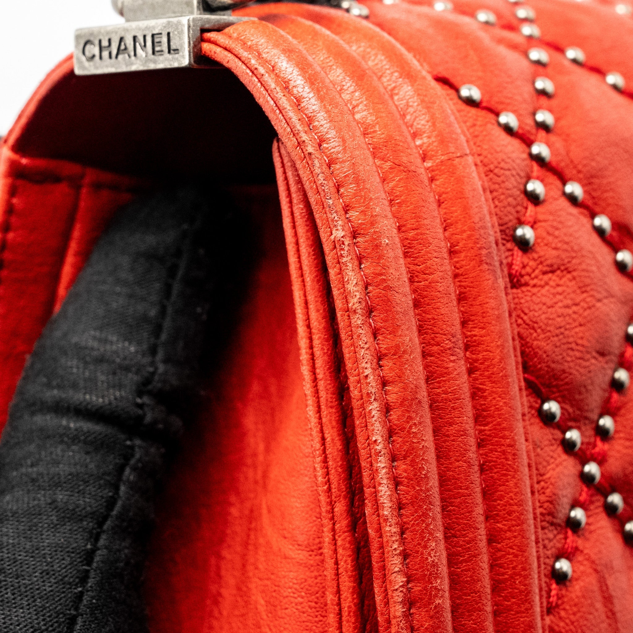 Chanel Medium Boy bag lambskin red ruthenium