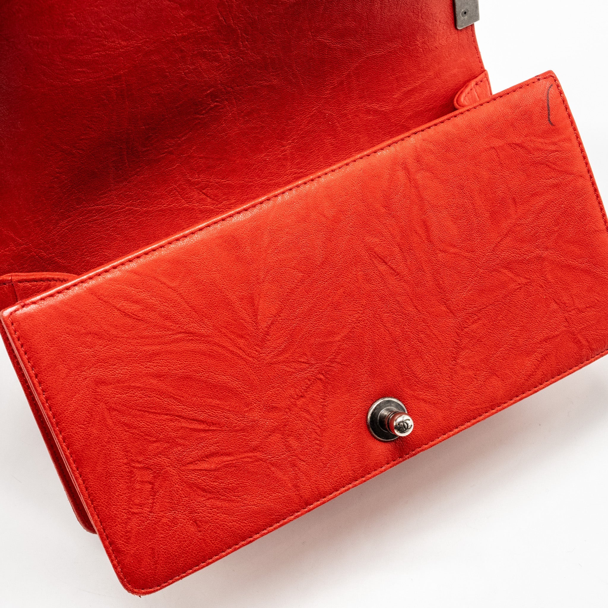 Chanel Medium Boy bag lambskin red ruthenium