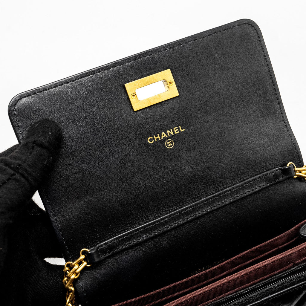 CHANEL Mini 2.55 Reissue Wallet On Chain Aged Calfskin Black  (Microchip)