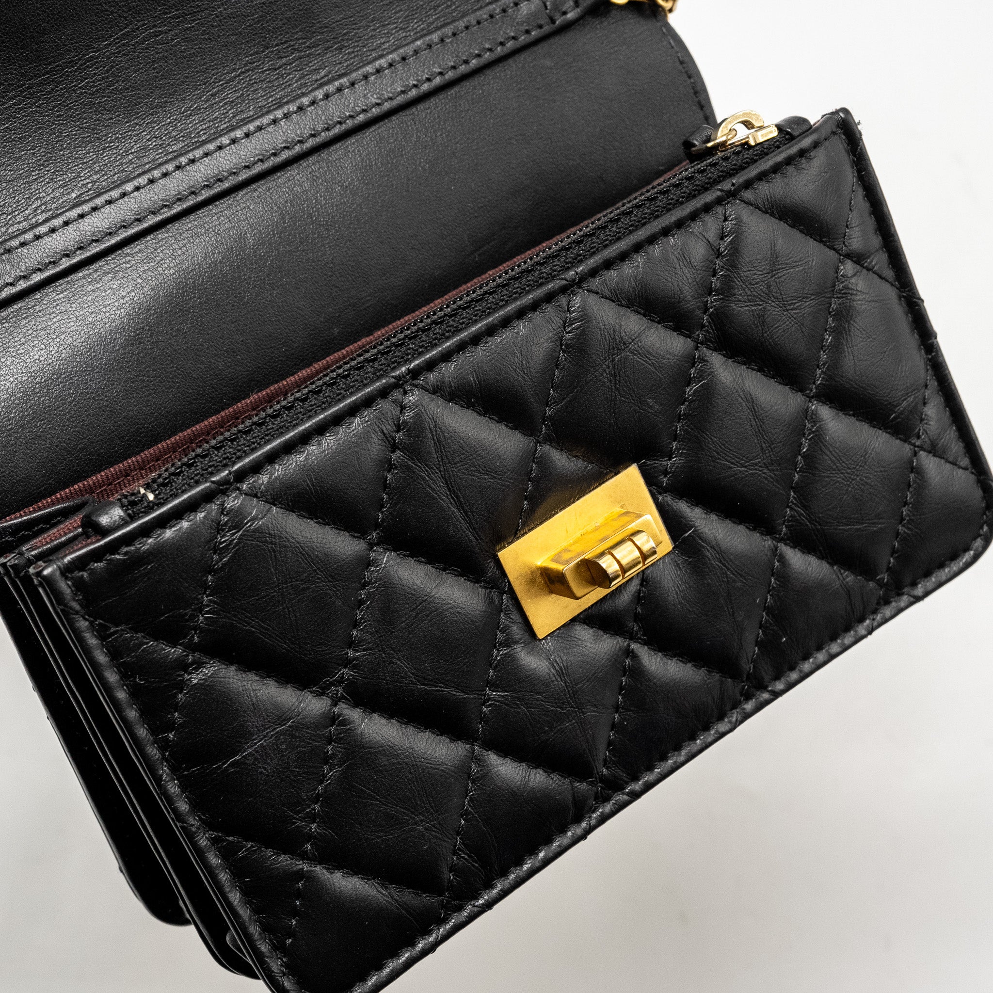 CHANEL Mini 2.55 Reissue Wallet On Chain Aged Calfskin Black  (Microchip)