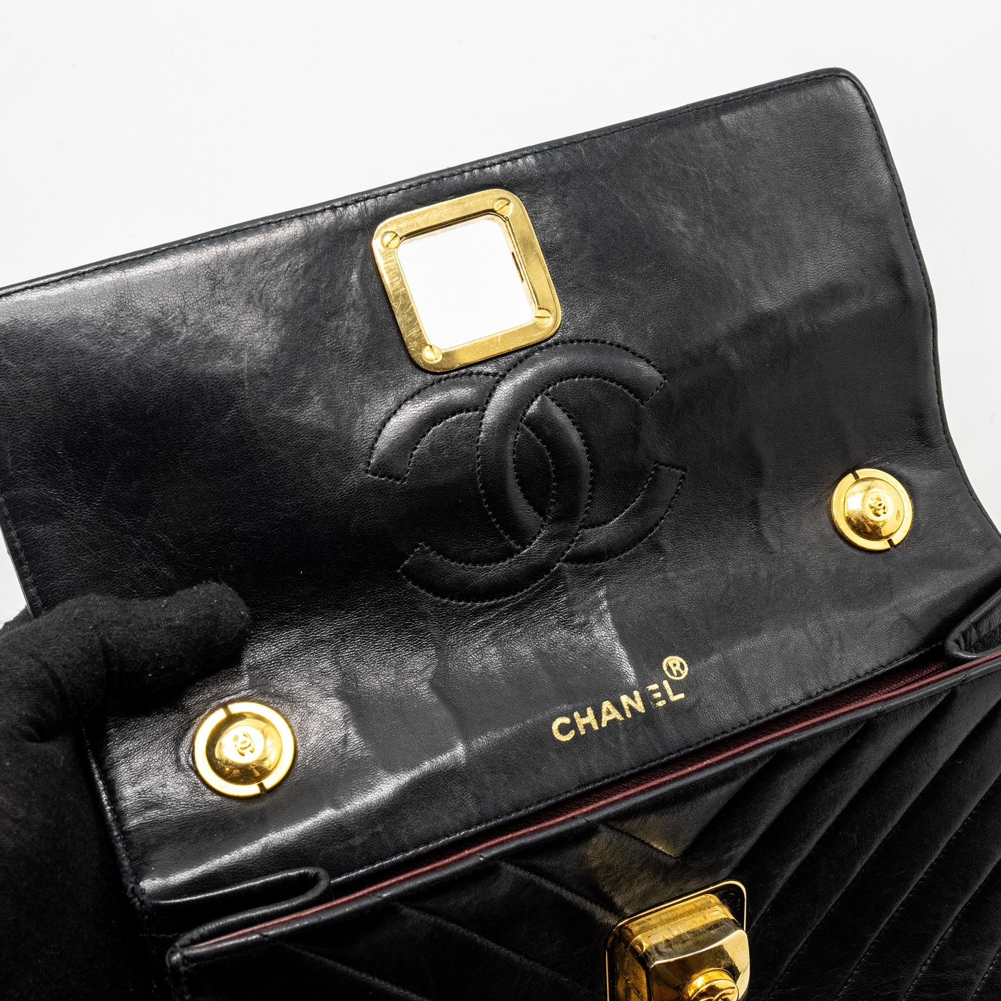 Chanel Vintage chevron flap bag lambskin black