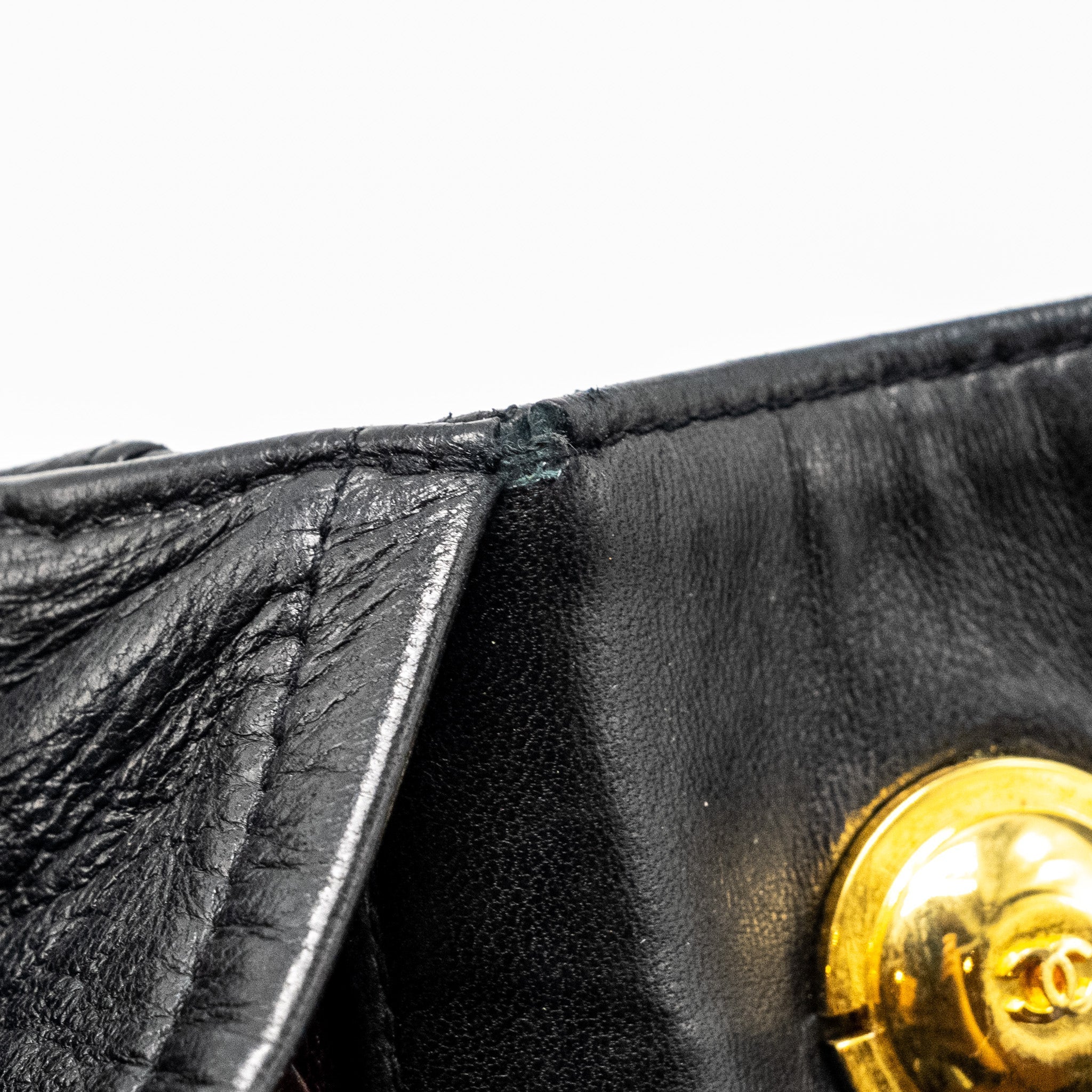 Chanel Vintage chevron flap bag lambskin black