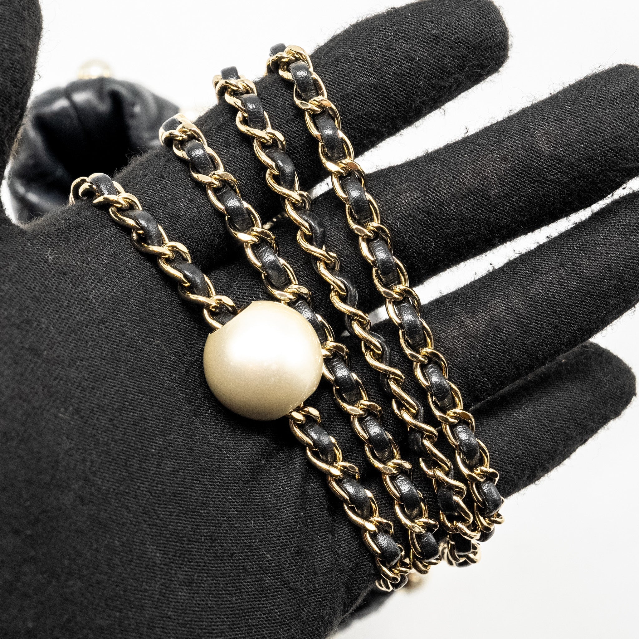 CHANEL 21S Quilted Mini About Pearls Bucket Bag Lambskin Black L