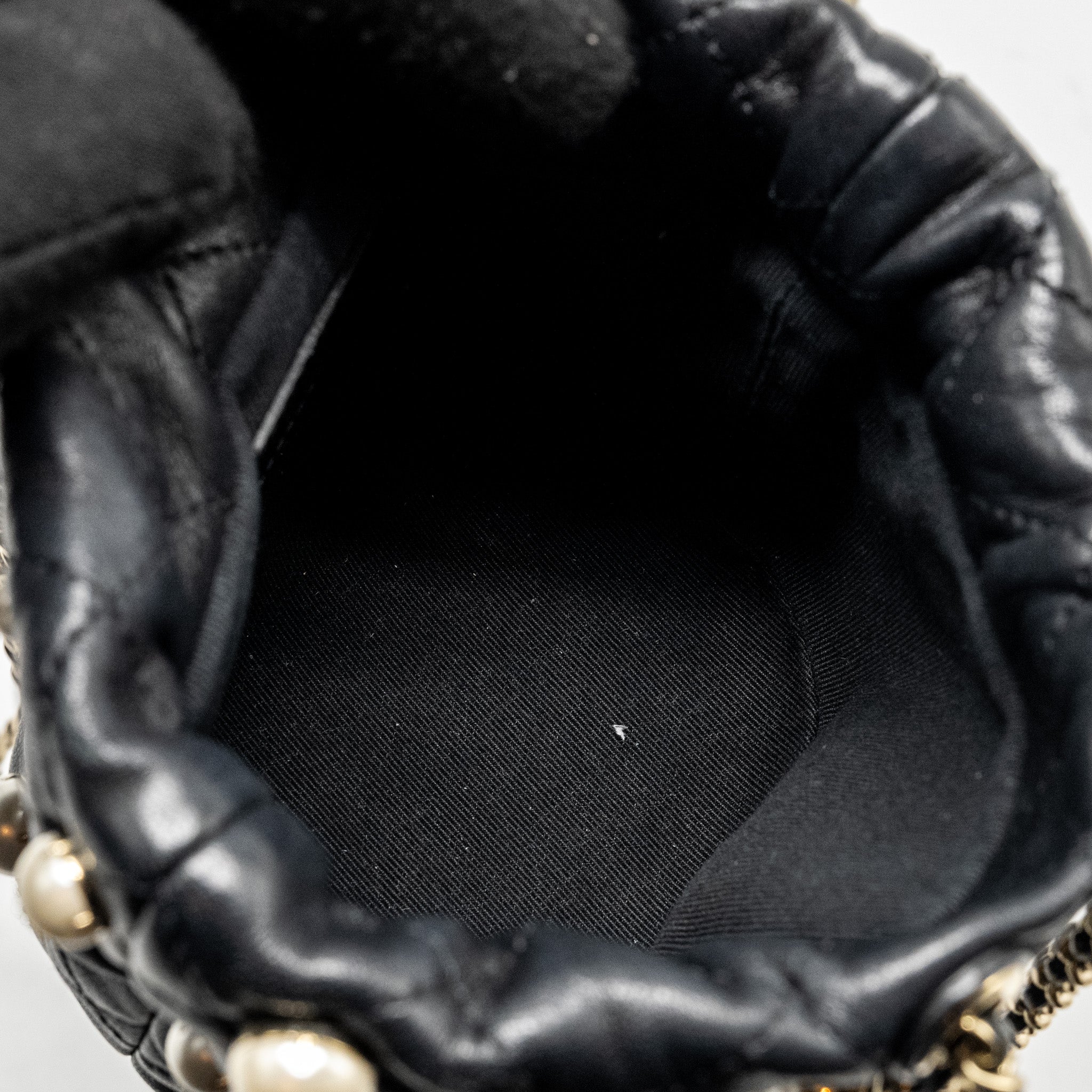CHANEL 21S Quilted Mini About Pearls Bucket Bag Lambskin Black L