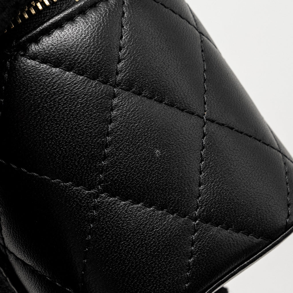 Chanel Pearl Crush Mini Vanity Case Lambskin Black