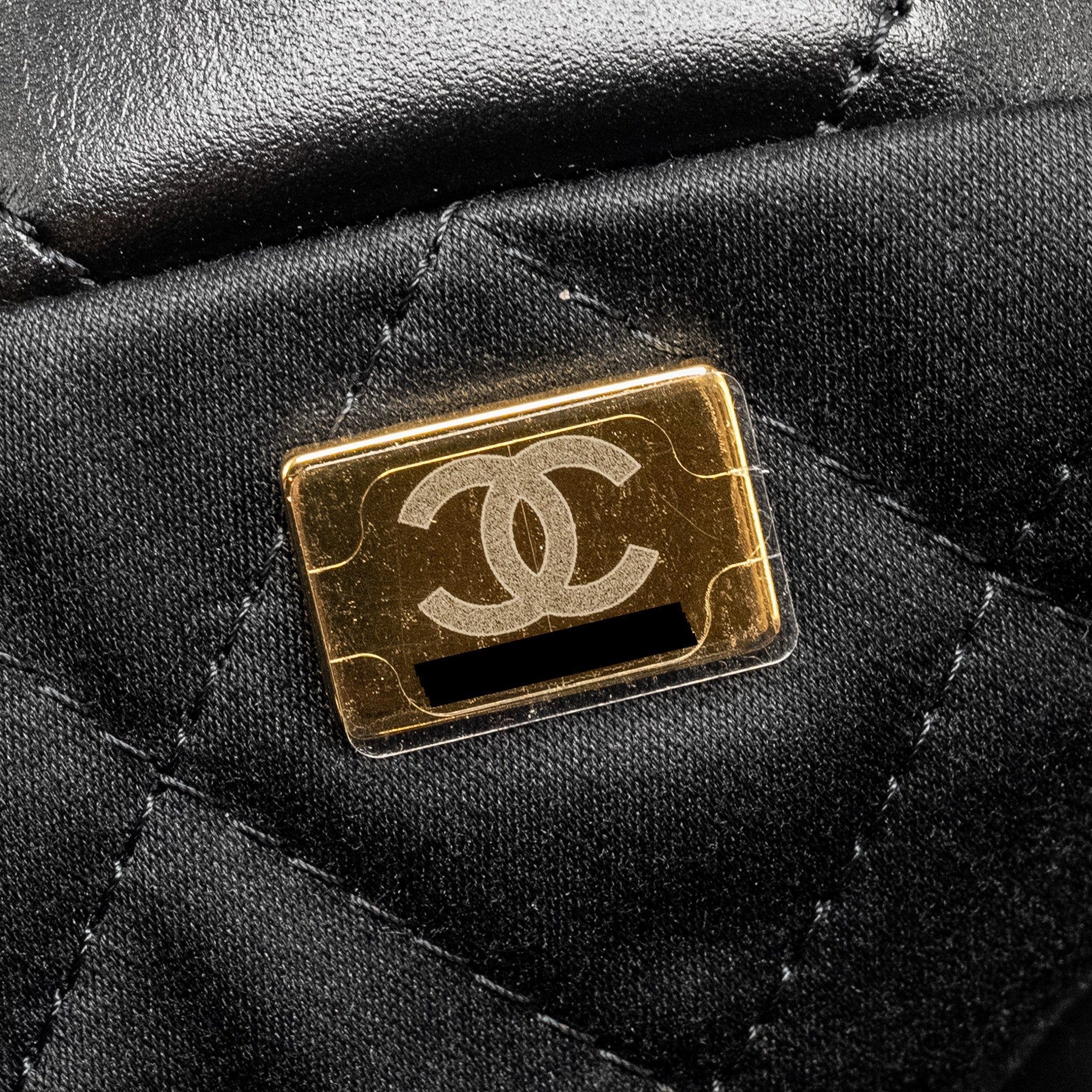 Chanel Small 22 Bag Shiny Calfskin Black  (Microchip)