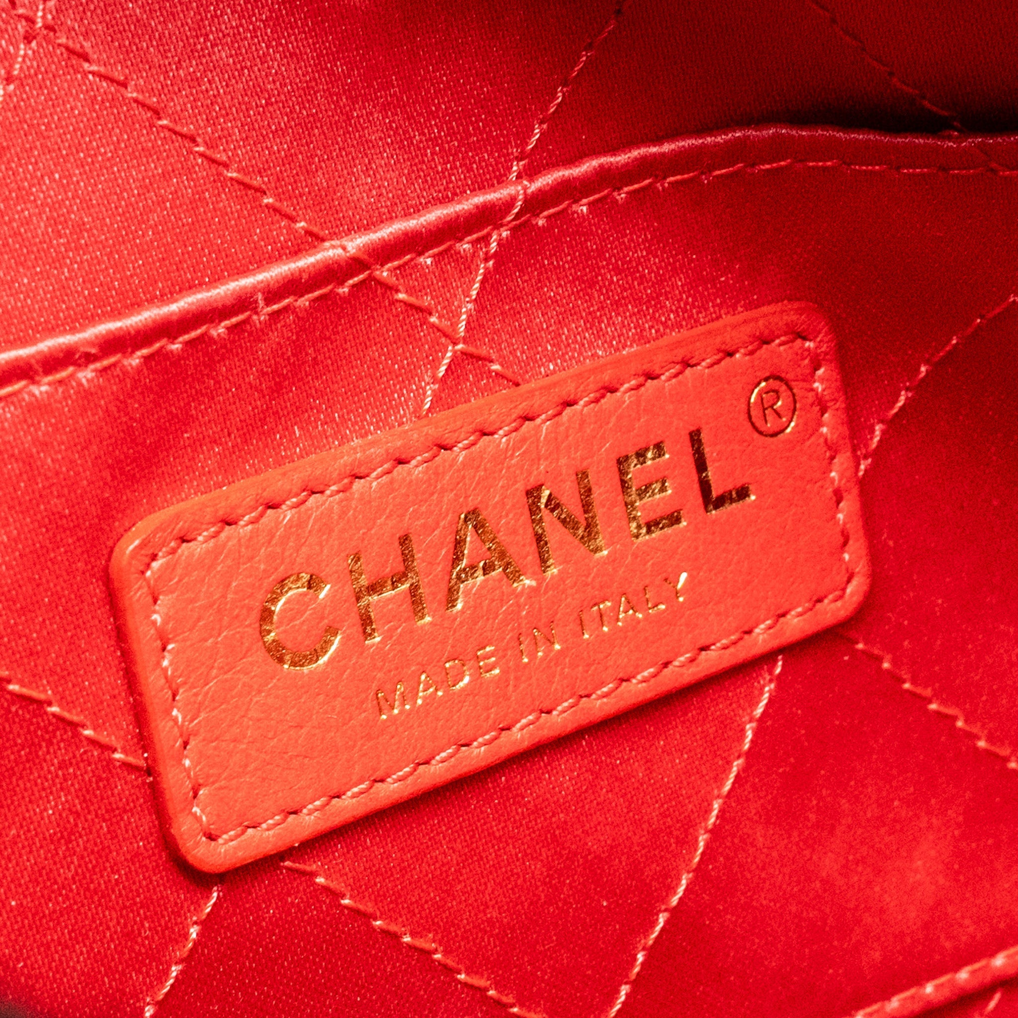 Chanel Quilted shape chain bag caviar black
