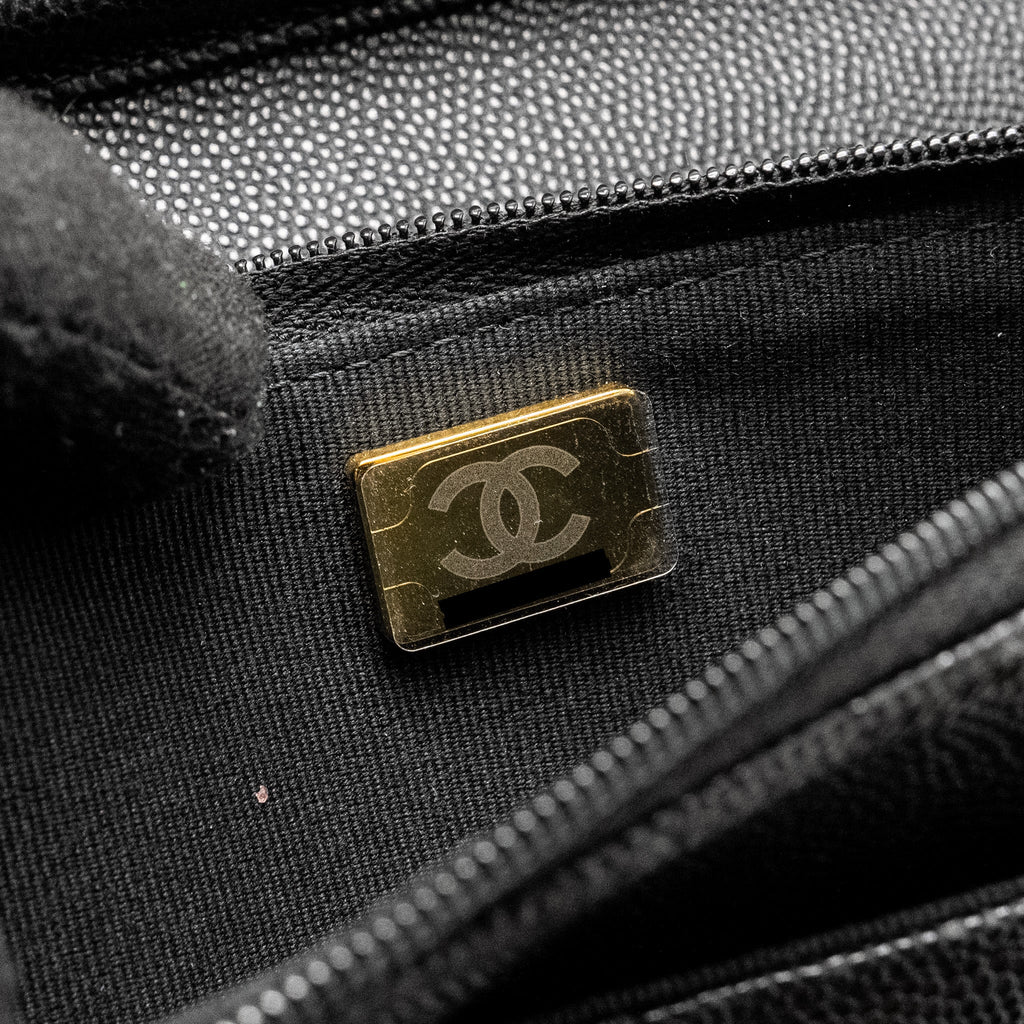 Chanel Detailed CC Logo Wallet on Chain Caviar Black L (Microchip)