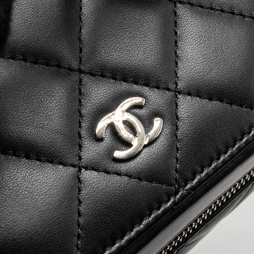 CHANEL Quilted Vanity Case Lambskin Black
