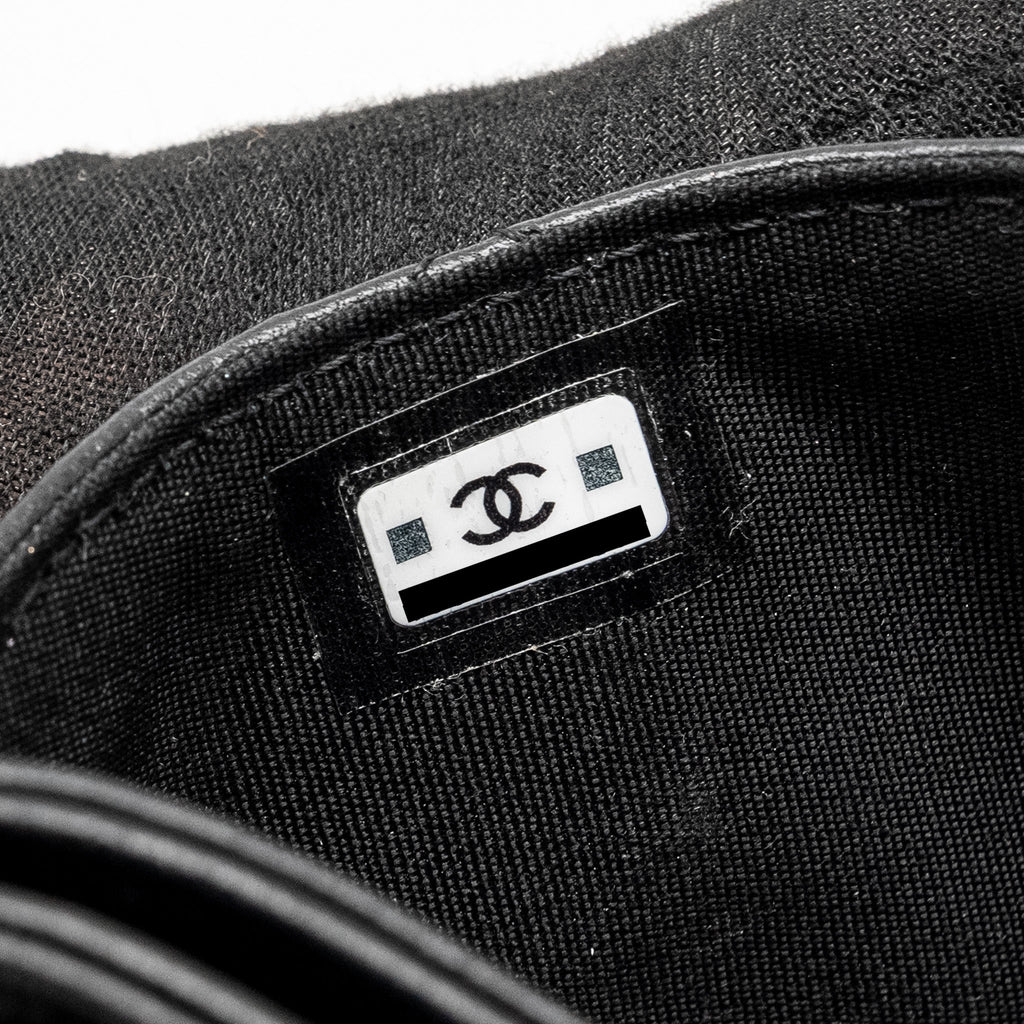 Chanel Detail CC Logo Card Holder Lambskin Black L (microchip)