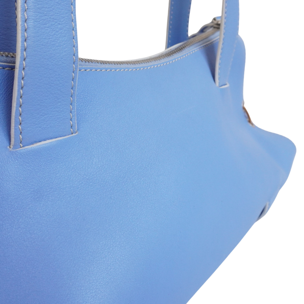 Tod's Shoulder Bag