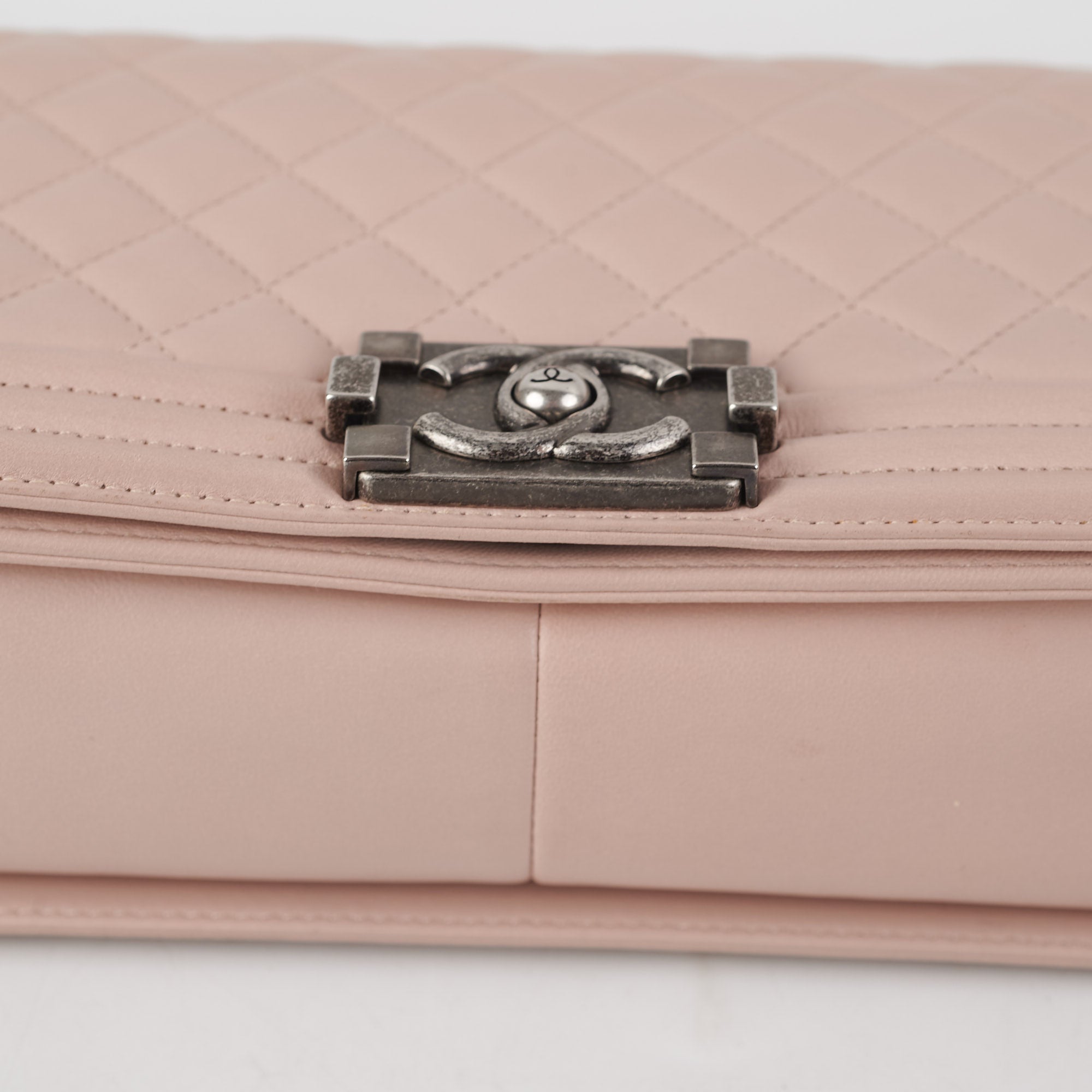 Chanel Quilted Boy Old Medium Light Pink
