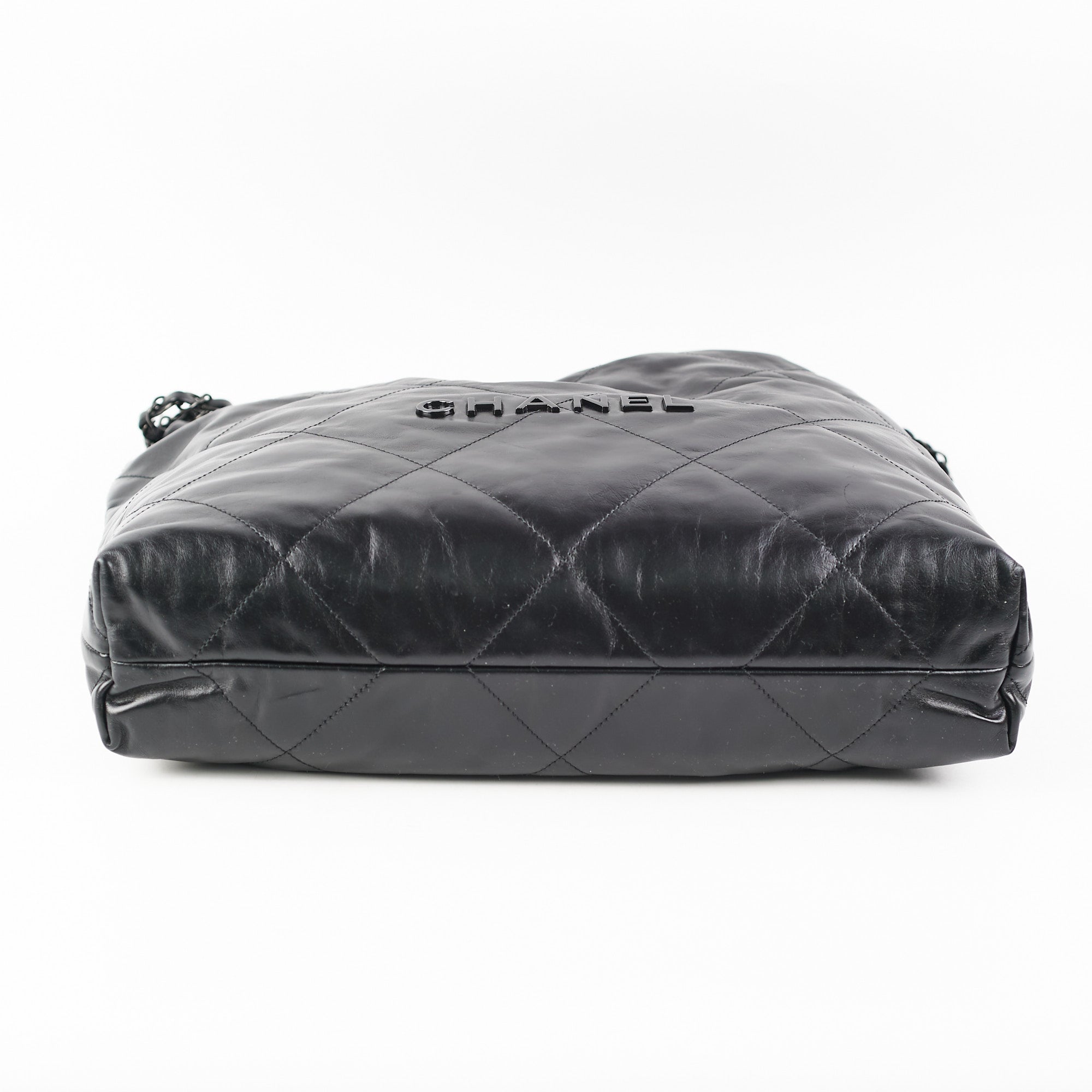 Chanel 22 Handbag Medium So Black (Microshipped)